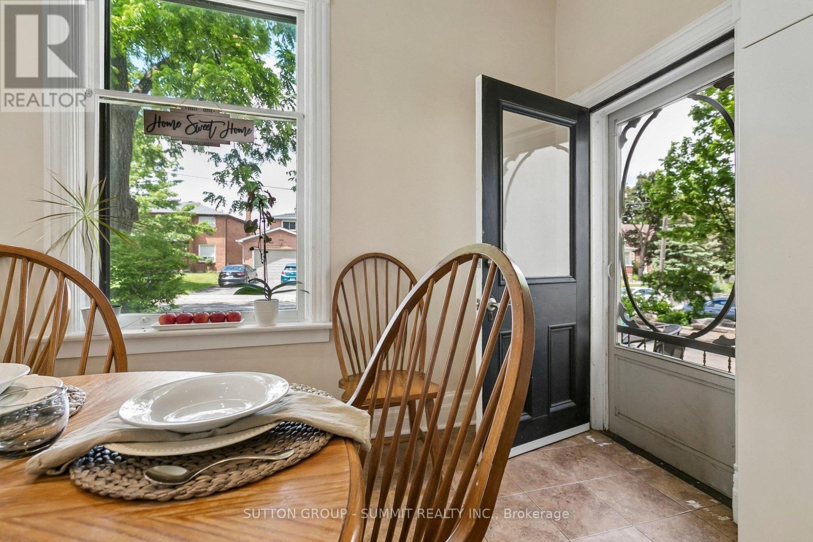 17 Archibald Street S, Brampton, Ontario  L6X 1M1 - Photo 38 - W13448526