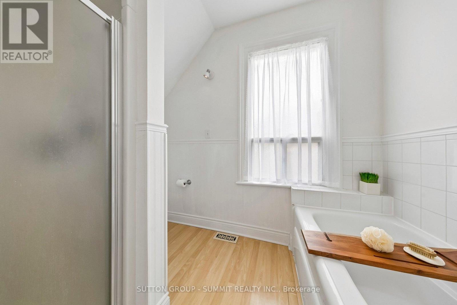 17 Archibald Street S, Brampton, Ontario  L6X 1M1 - Photo 41 - W13448526
