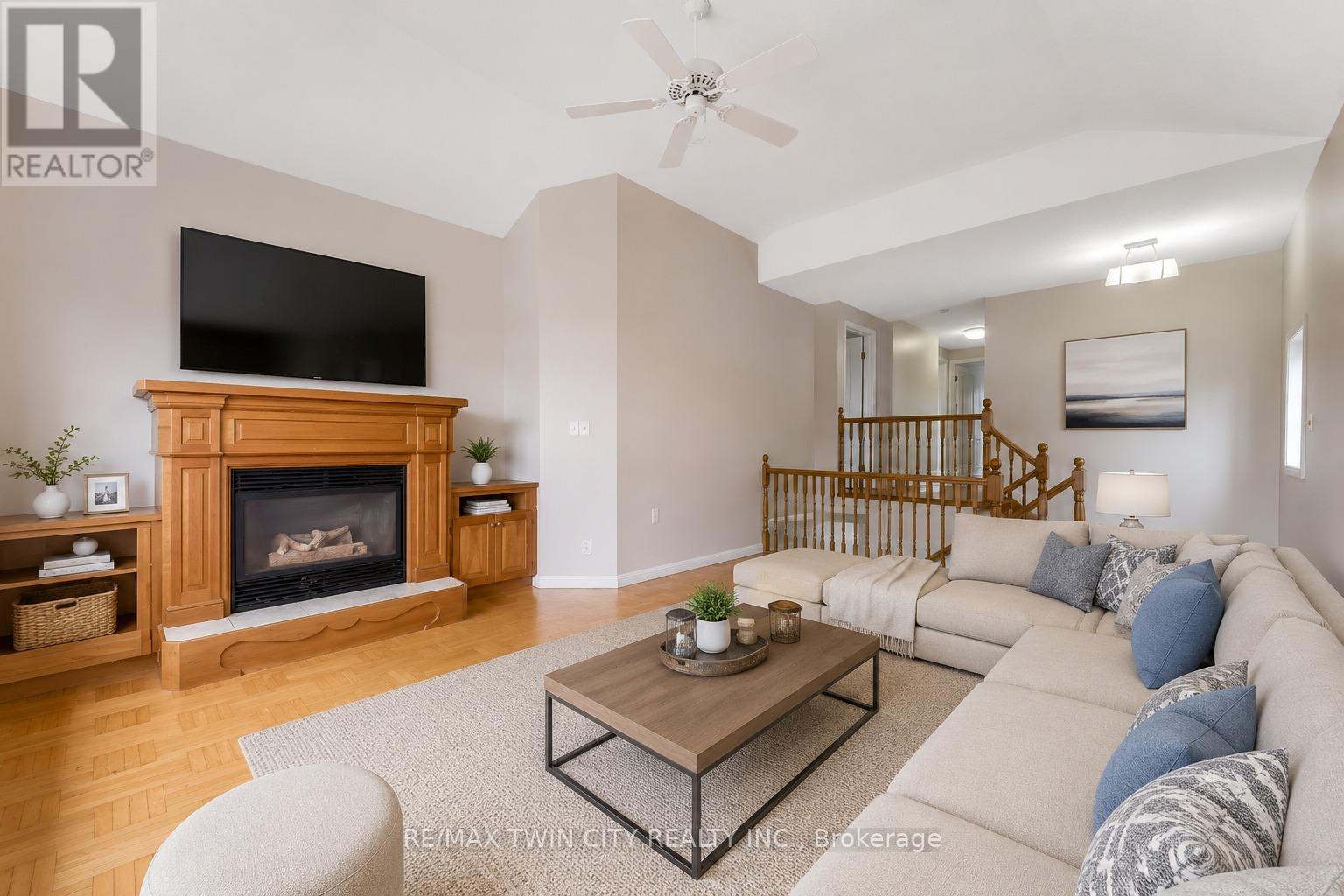 213 Grey Fox Drive, Kitchener, Ontario  N2E 3N7 - Photo 12 - X13448522