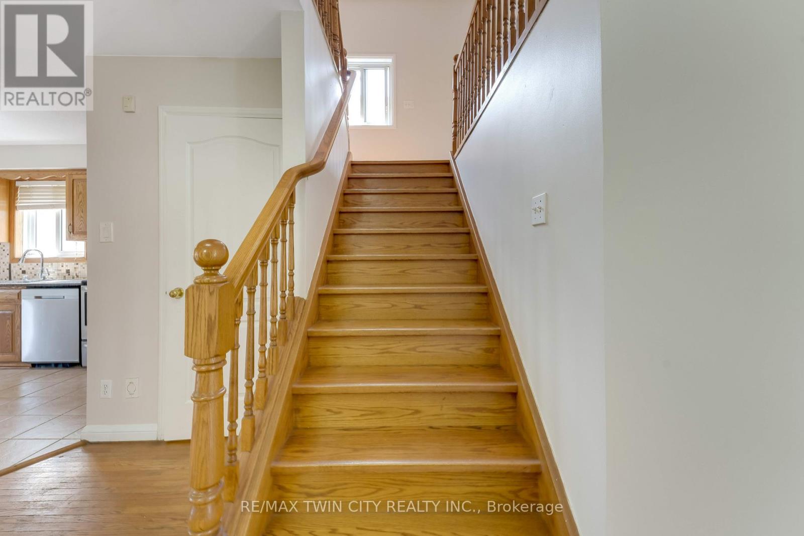 213 Grey Fox Drive, Kitchener, Ontario  N2E 3N7 - Photo 14 - X13448522