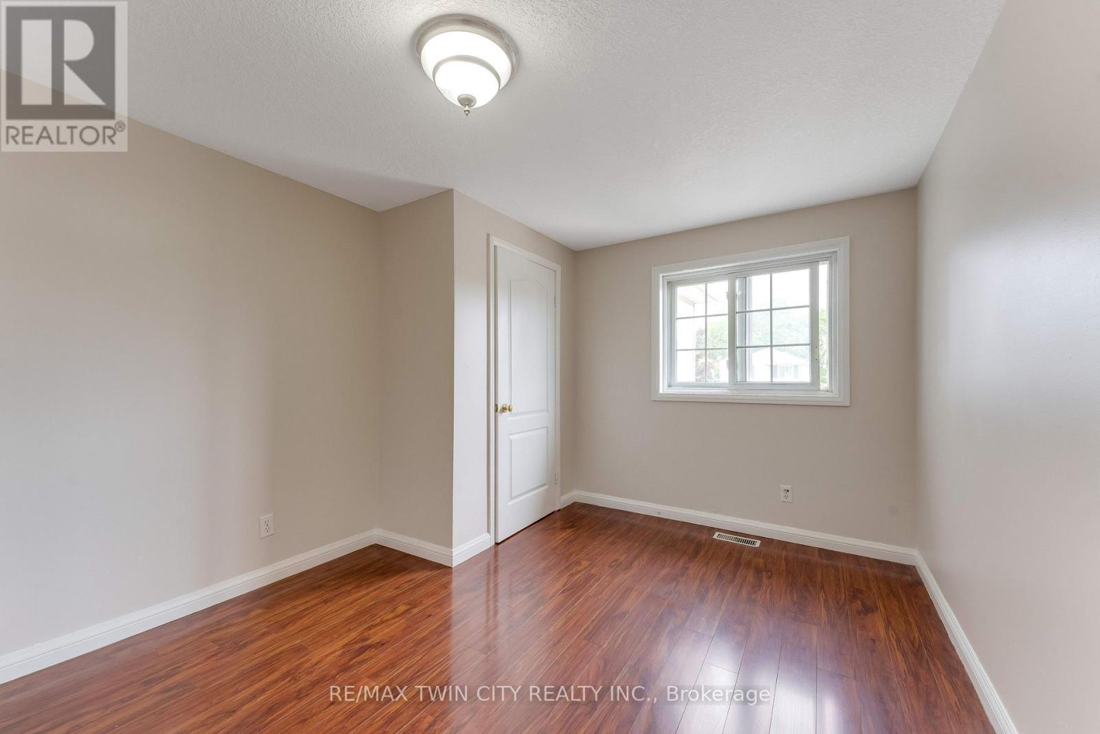 213 Grey Fox Drive, Kitchener, Ontario  N2E 3N7 - Photo 23 - X13448522