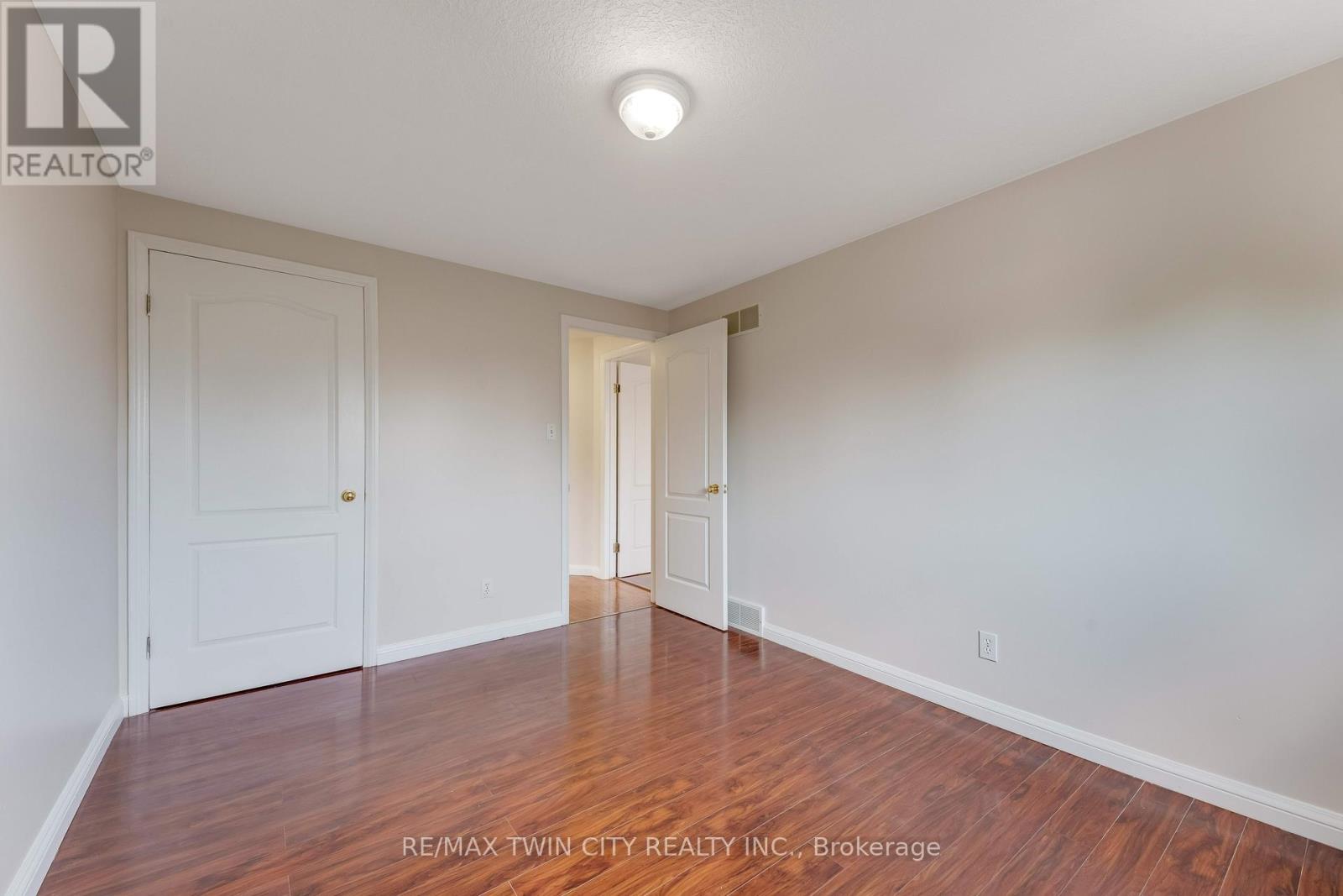 213 Grey Fox Drive, Kitchener, Ontario  N2E 3N7 - Photo 27 - X13448522