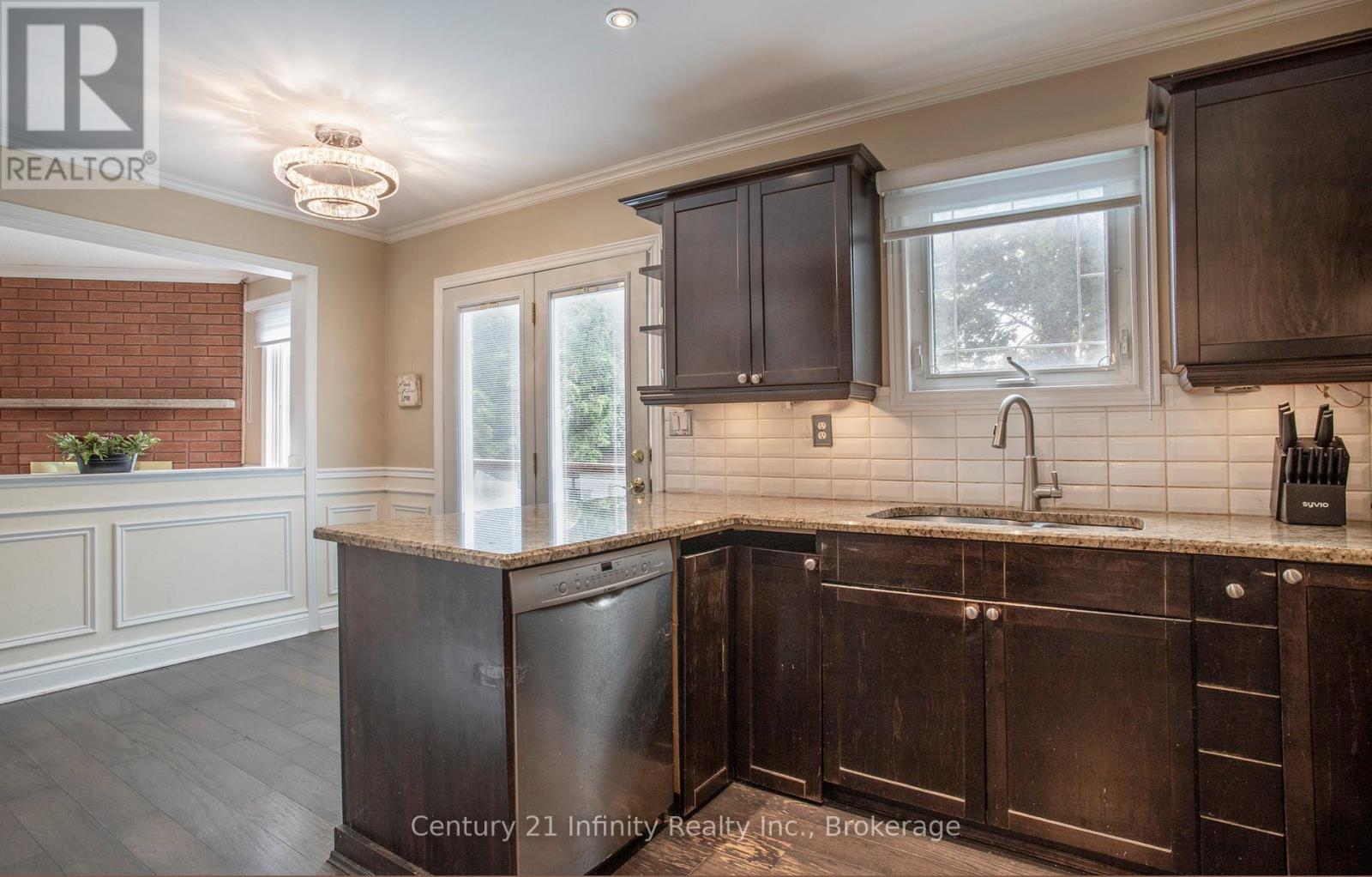 1144 Thimbleberry Circle, Oshawa, Ontario  L1K 2H1 - Photo 12 - E13448594