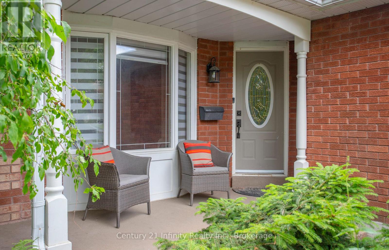 1144 Thimbleberry Circle, Oshawa, Ontario  L1K 2H1 - Photo 2 - E13448594