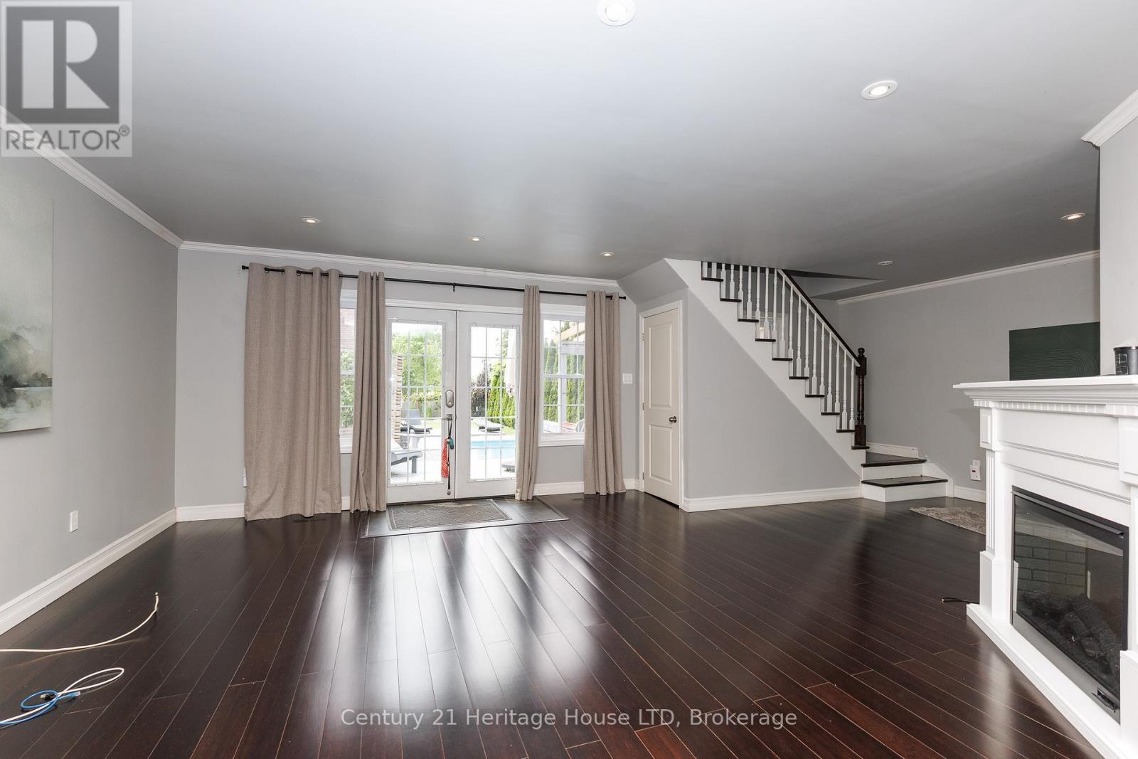 6021 Montrose Road, Niagara Falls, Ontario  L2H 1L4 - Photo 9 - X13139238