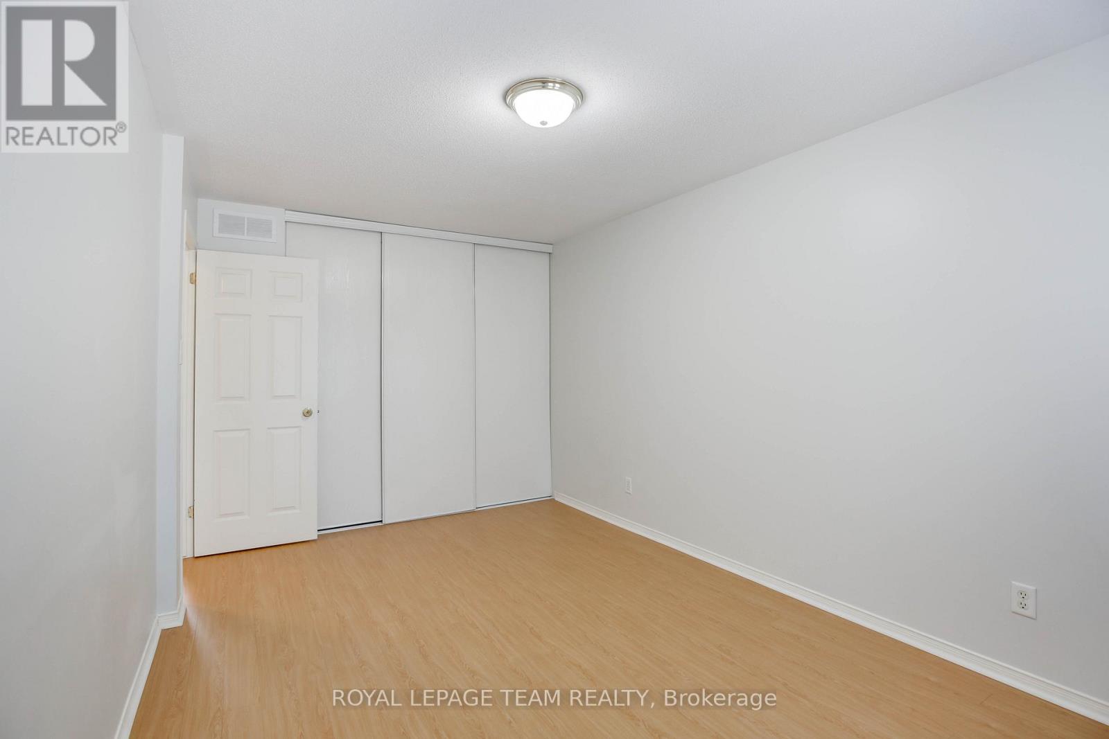 33 Scampton Drive, Ottawa, Ontario  K2W 1G1 - Photo 22 - X13448606