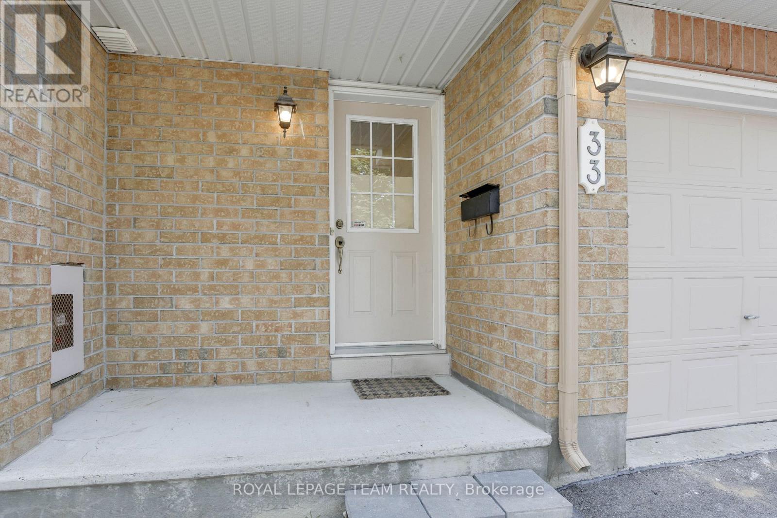 33 Scampton Drive, Ottawa, Ontario  K2W 1G1 - Photo 3 - X13448606