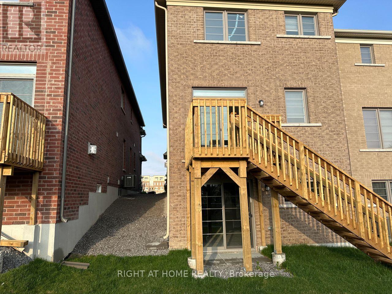 111 Bayardo Drive, Oshawa, Ontario  L1L 0V2 - Photo 30 - E13428336