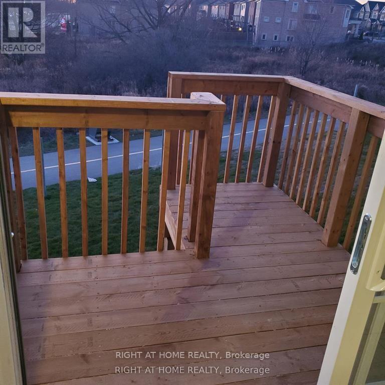 111 Bayardo Drive, Oshawa, Ontario  L1L 0V2 - Photo 8 - E13428336