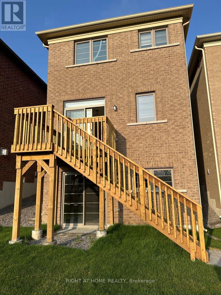 111 Bayardo Drive, Oshawa, Ontario  L1L 0V2 - Photo 29 - E13428336