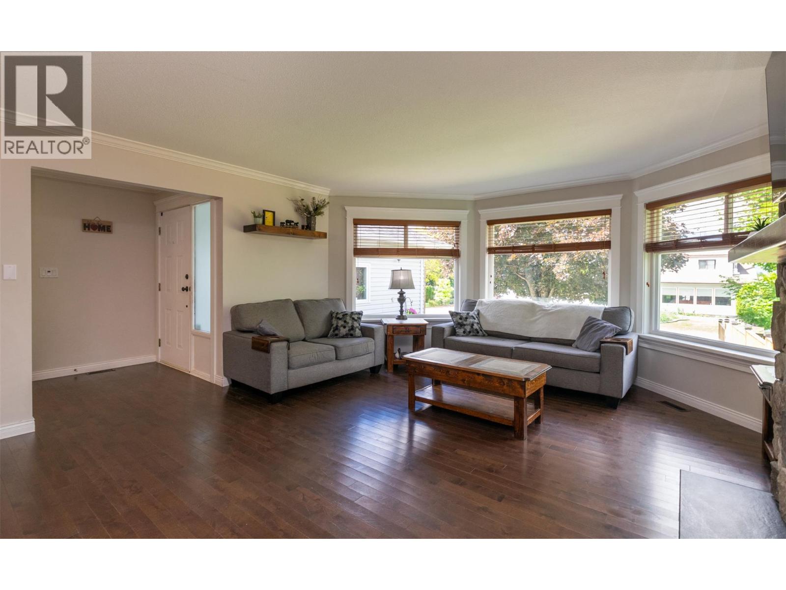 470 23 Street NE, Salmon Arm, British Columbia  V1E 1Y7 - Photo 16 - 10391409