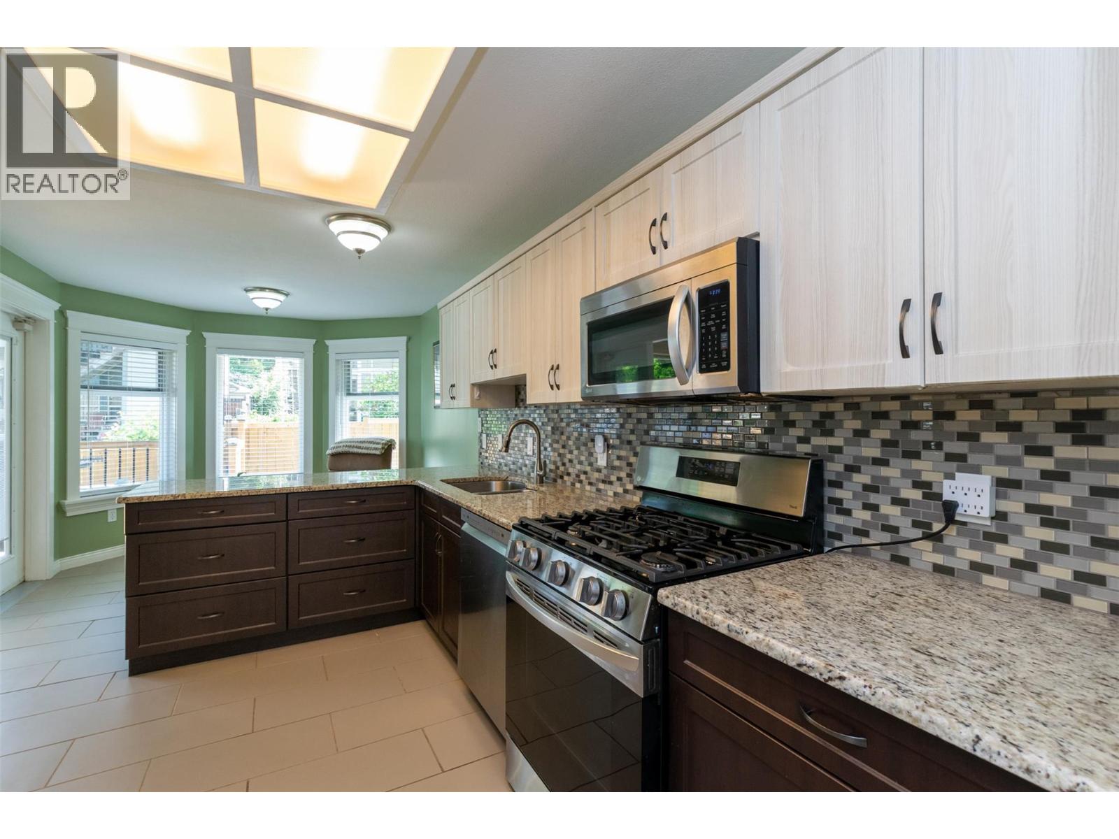 470 23 Street NE, Salmon Arm, British Columbia  V1E 1Y7 - Photo 23 - 10391409