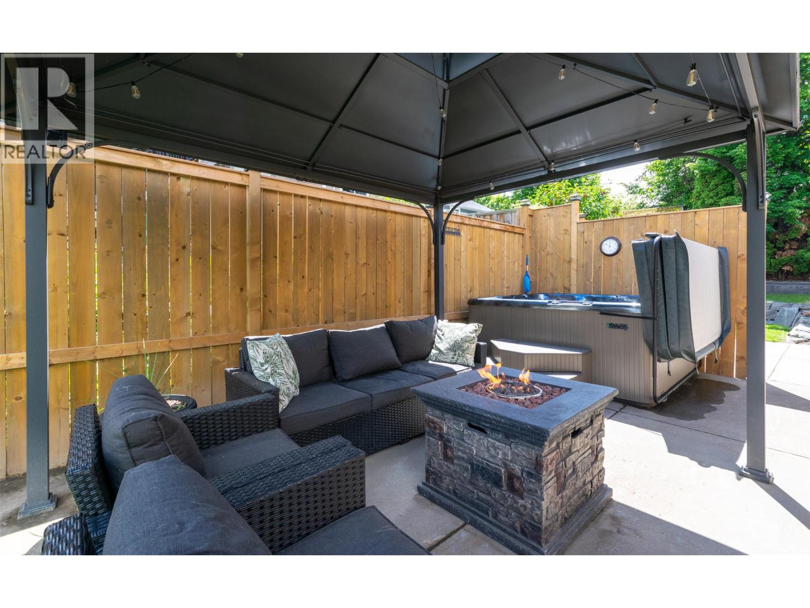 470 23 Street NE, Salmon Arm, British Columbia  V1E 1Y7 - Photo 34 - 10391409
