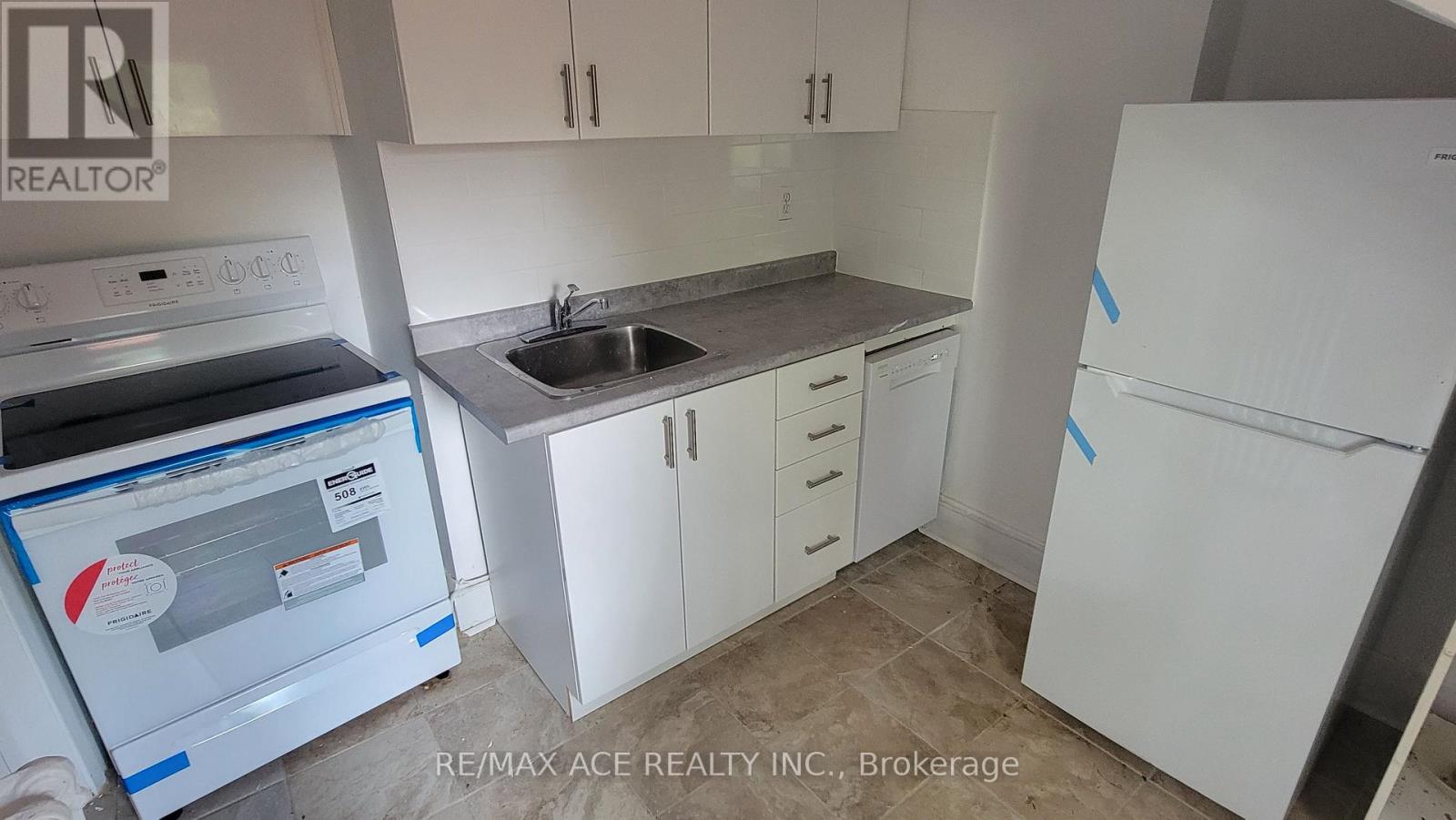 Floor 3 - 173 Spadina Road, Toronto, Ontario M5R 2T9 - Photo 11 - C13448566