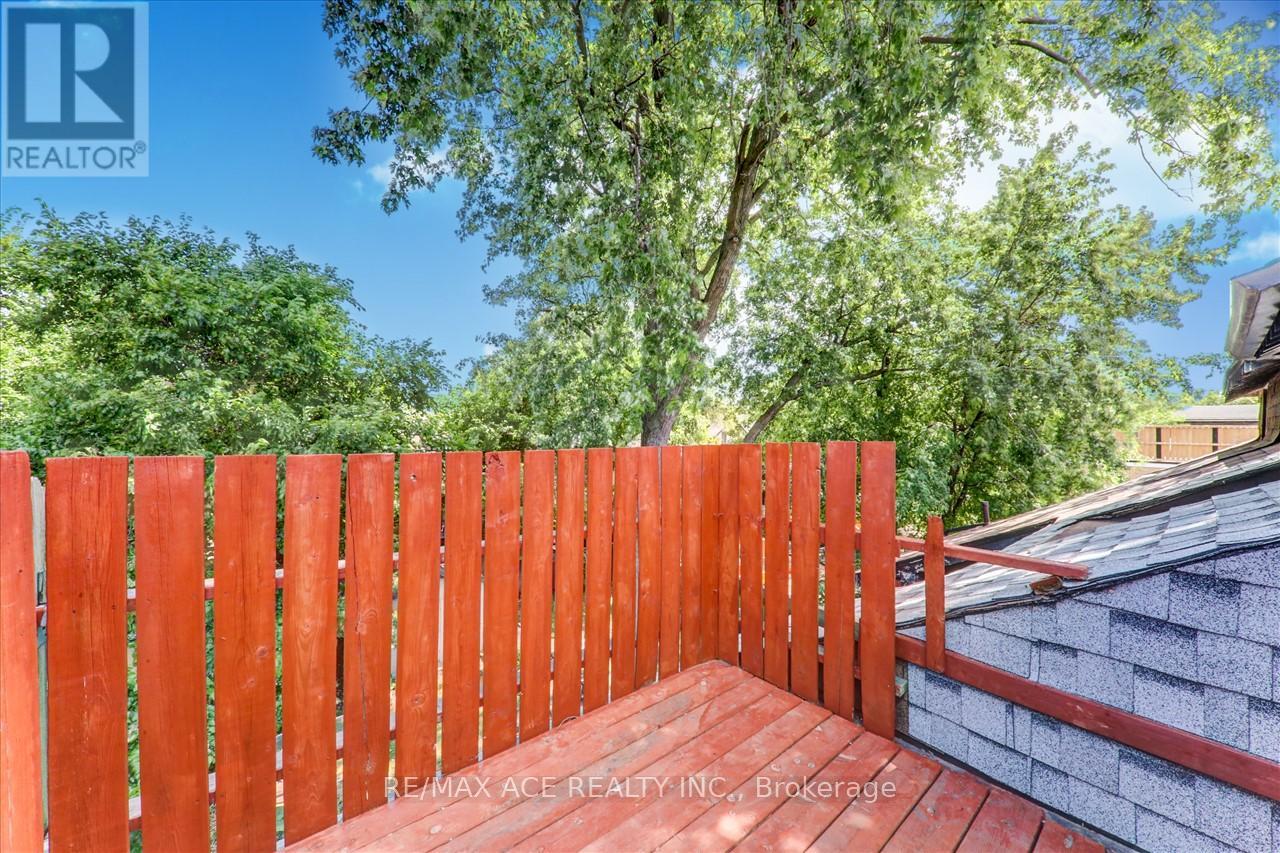 Floor 3 - 173 Spadina Road, Toronto, Ontario M5R 2T9 - Photo 12 - C13448566