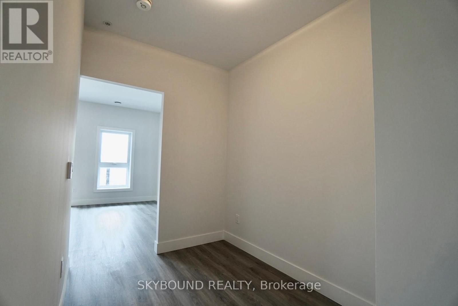 0411 - 1000 Lackner Place, Kitchener, Ontario  N2A 0L9 - Photo 8 - X13448142