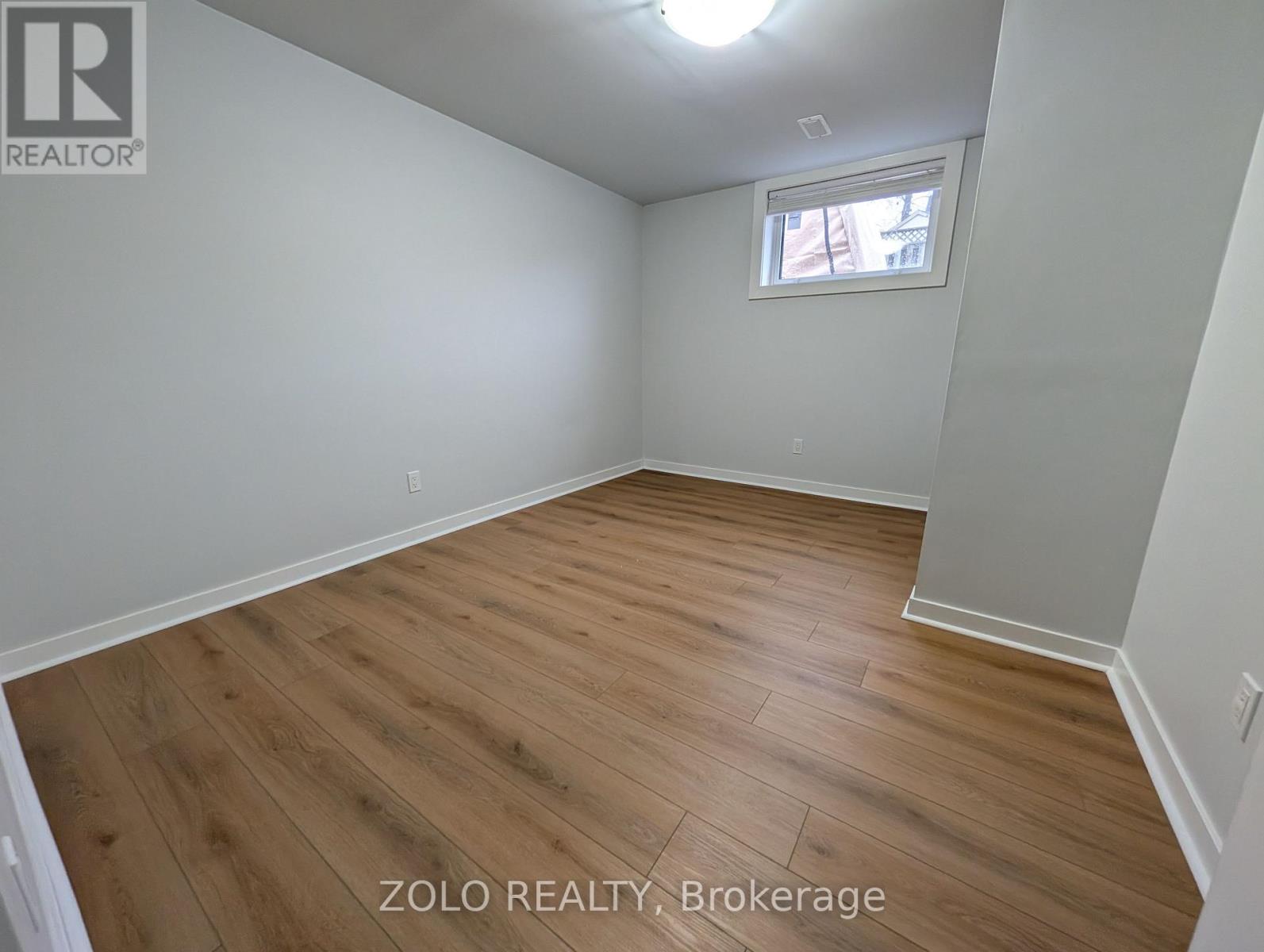 Lower - 31 Buchanan Street, Barrie (Grove East), Ontario L4M 6B5 - Photo 7 - S13448562