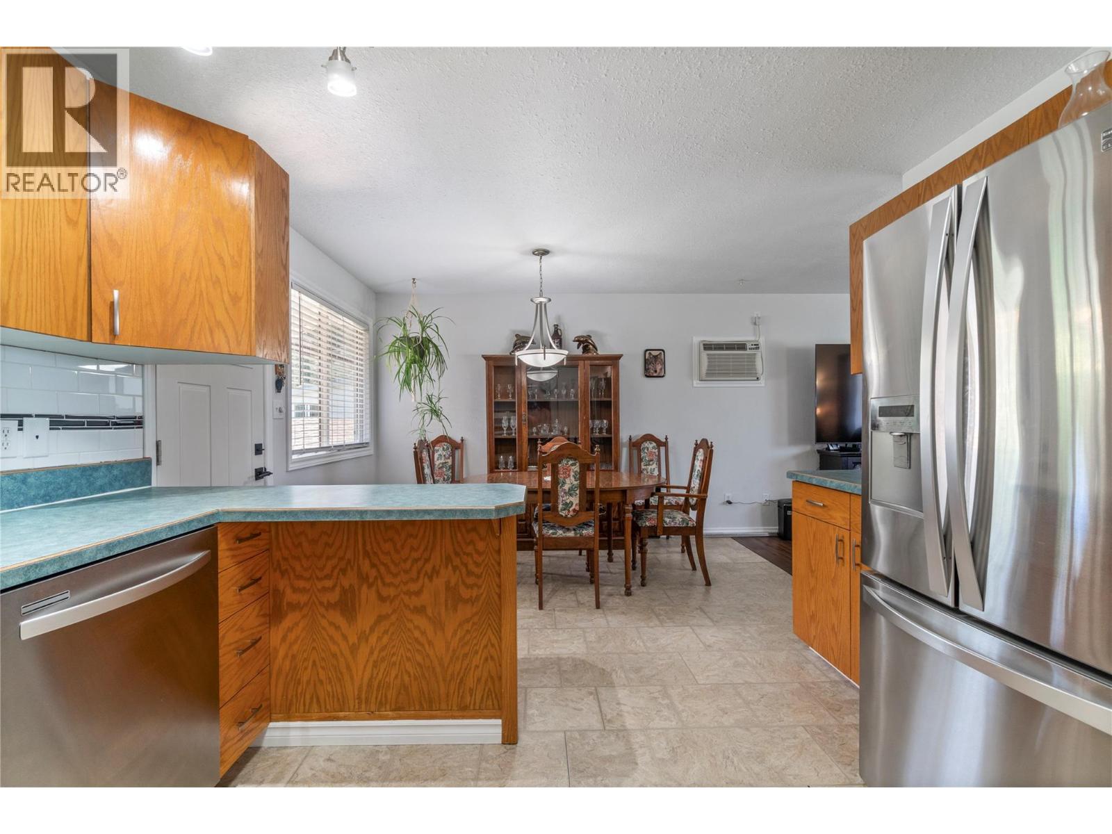 4750 71 Avenue NE, Salmon Arm, British Columbia  V0E 1K0 - Photo 9 - 10391387