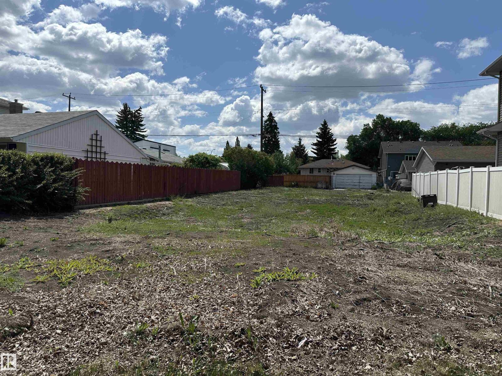 8527 77 Av Nw, Edmonton, Alberta  T6C 0L5 - Photo 5 - E4493843