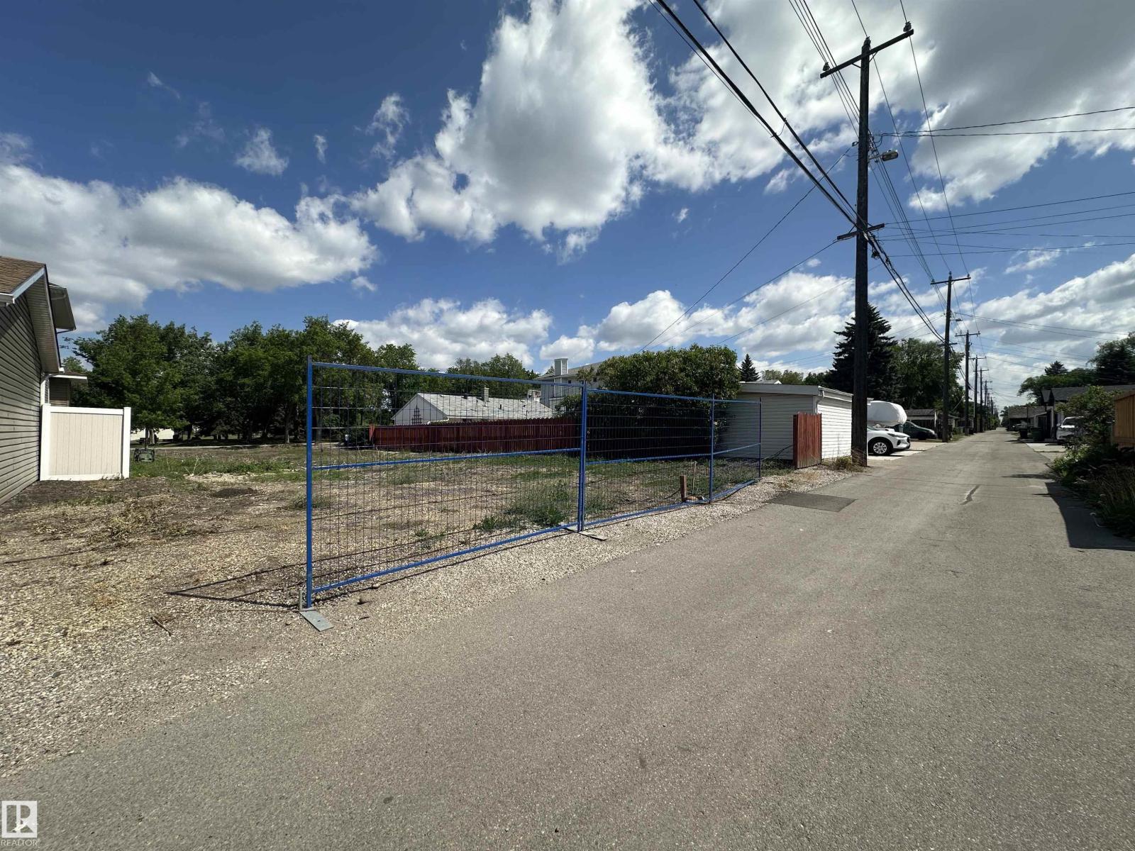 8527 77 Av Nw, Edmonton, Alberta  T6C 0L5 - Photo 6 - E4493843