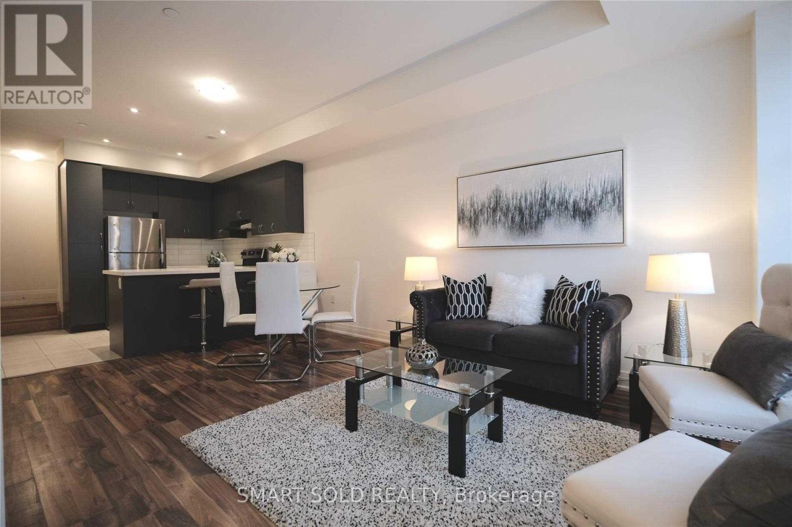 4 - 1155 Straud Lane, Mississauga, Ontario  L5J 0B3 - Photo 3 - W13448558