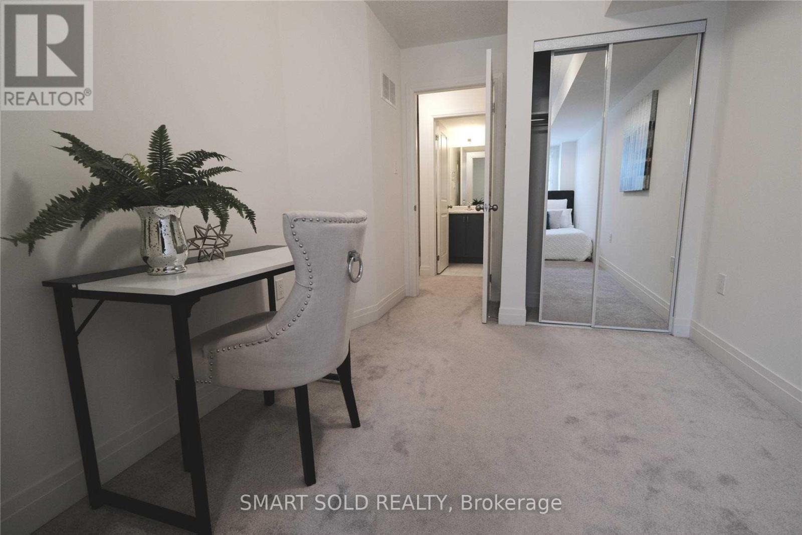 4 - 1155 Straud Lane, Mississauga, Ontario  L5J 0B3 - Photo 9 - W13448558