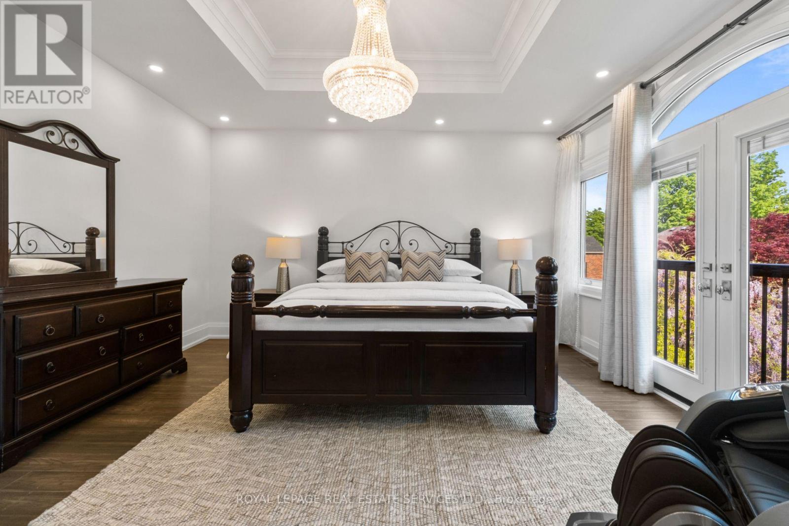 5 Kirk Bradden Road W, Toronto, Ontario  M8Y 2G1 - Photo 22 - W13448588