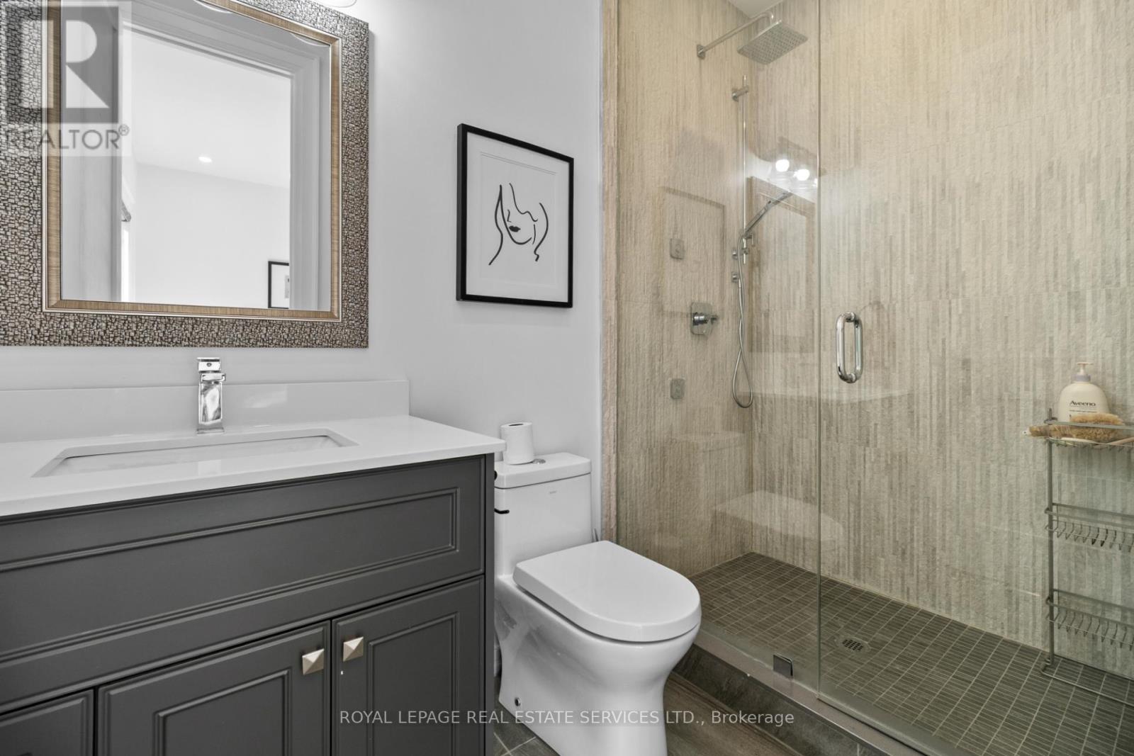 5 Kirk Bradden Road W, Toronto, Ontario  M8Y 2G1 - Photo 26 - W13448588
