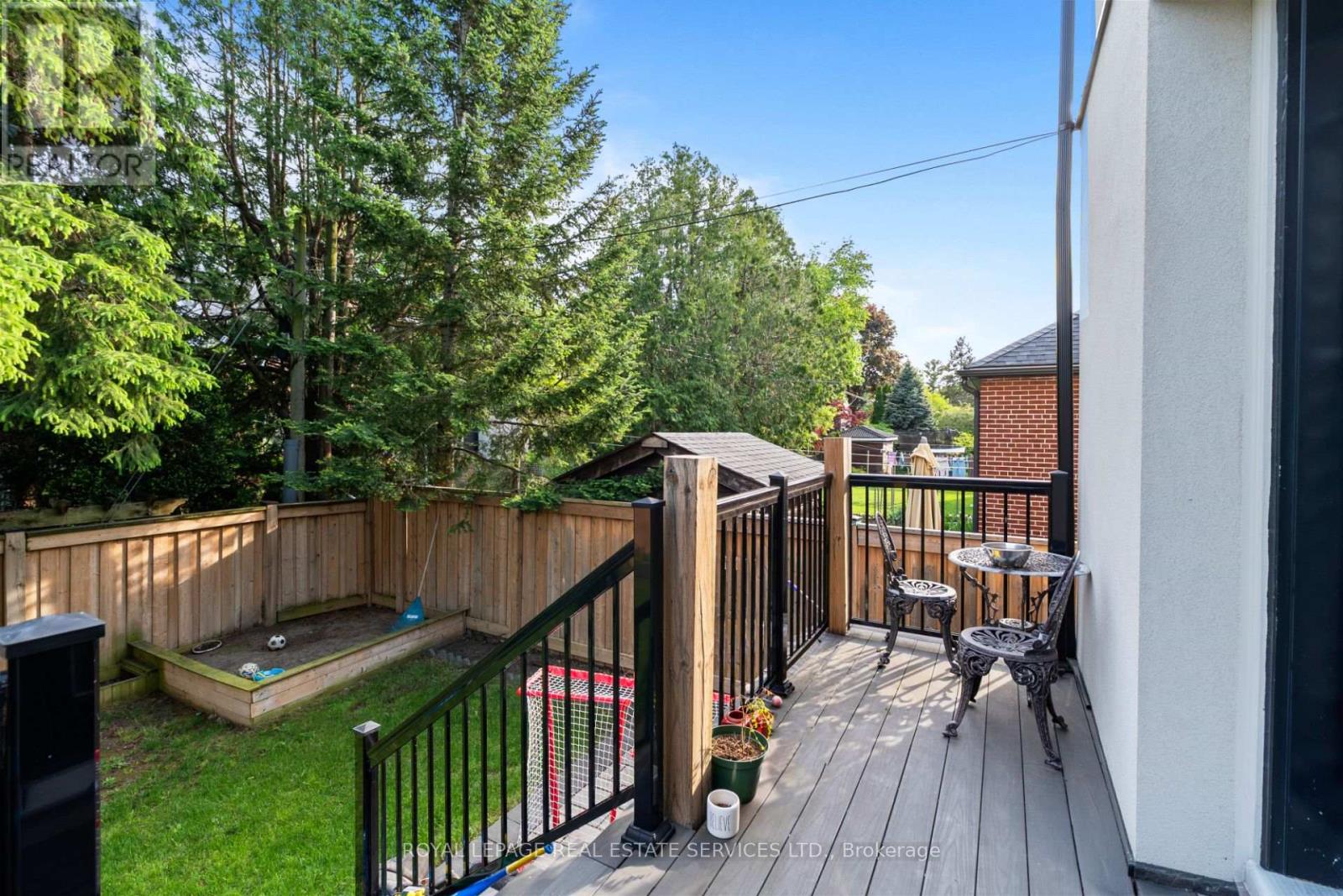 5 Kirk Bradden Road W, Toronto, Ontario  M8Y 2G1 - Photo 40 - W13448588