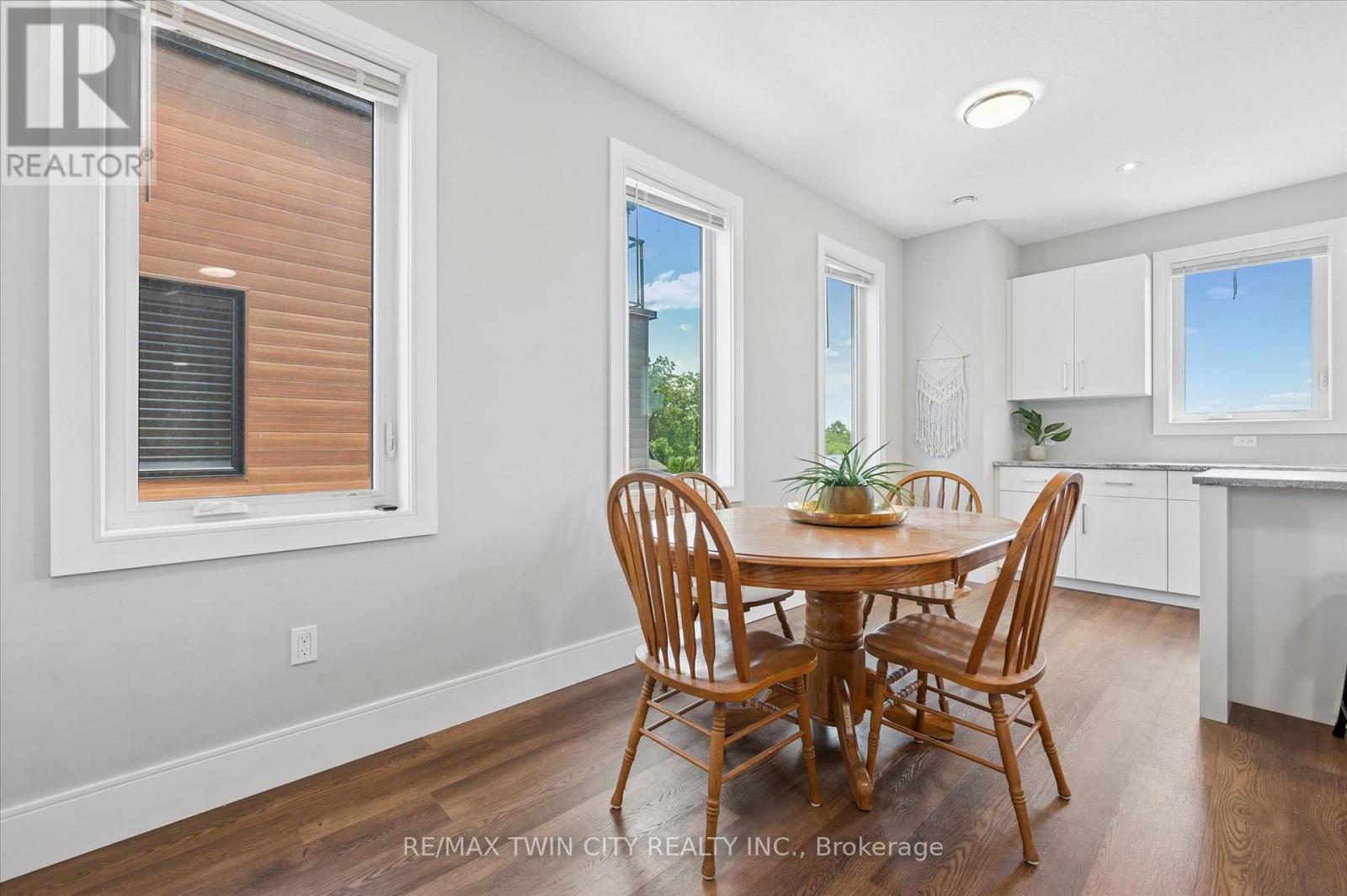 12 - 54 Bridge Street W, Kitchener, Ontario  N2K 0G4 - Photo 8 - X13448538