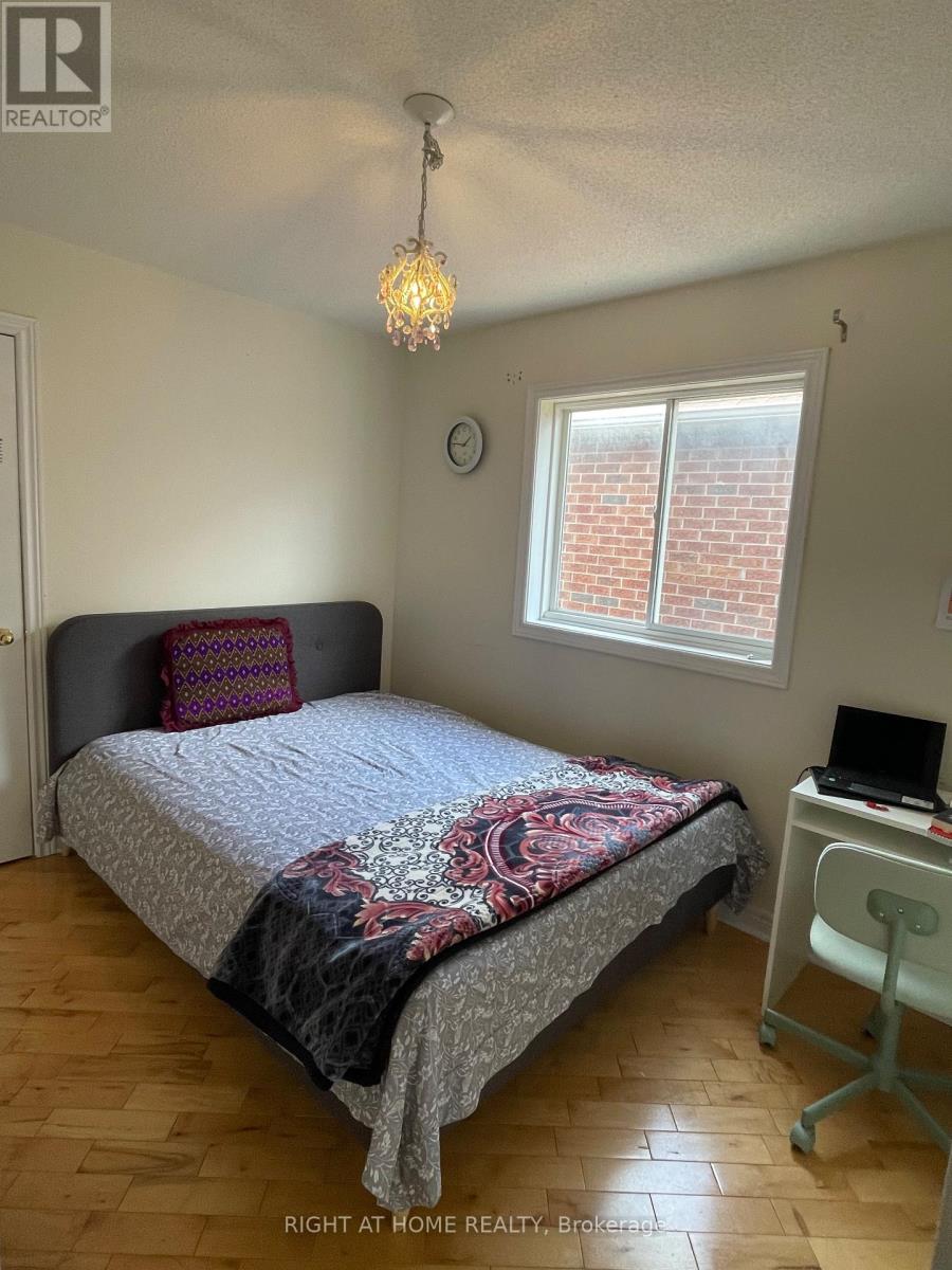 5617 Raleigh Street, Mississauga, Ontario  L5M 7E4 - Photo 14 - W13445942