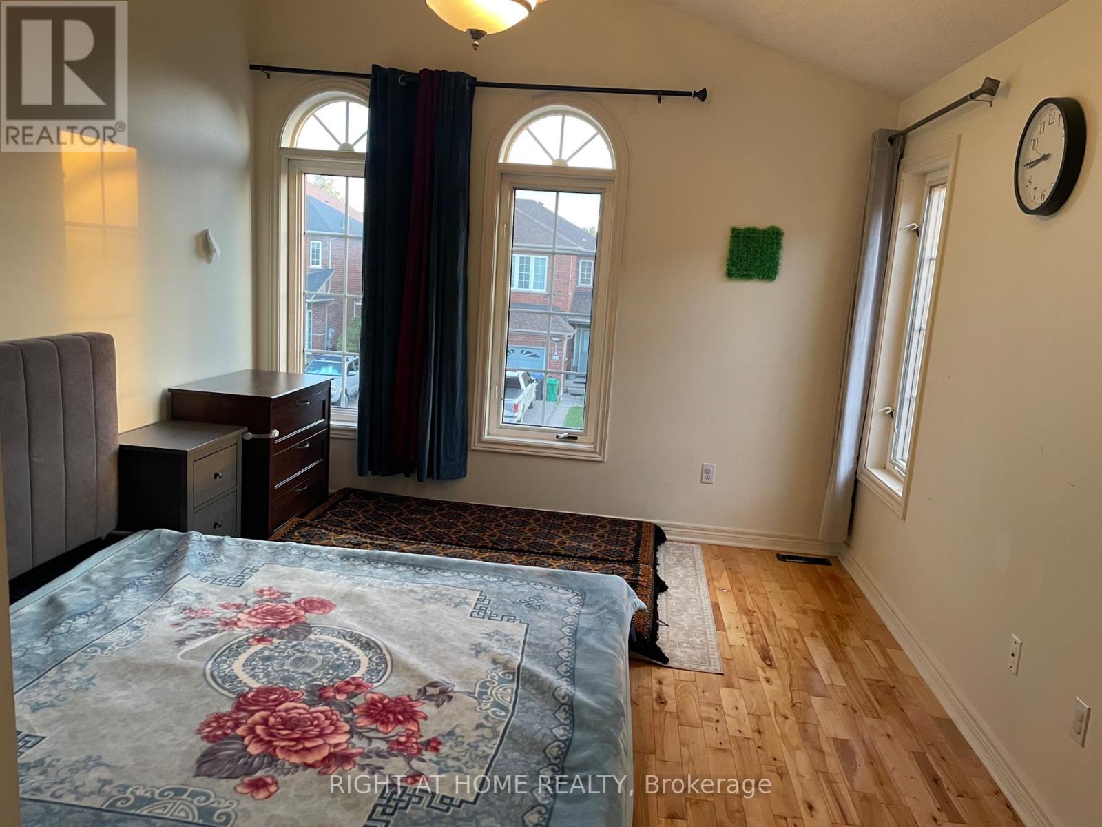 5617 Raleigh Street, Mississauga, Ontario  L5M 7E4 - Photo 16 - W13445942