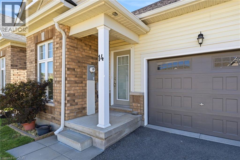 14 Dorchester Boulevard S, St. Catharines, Ontario  L2M 0B8 - Photo 2 - 40808538
