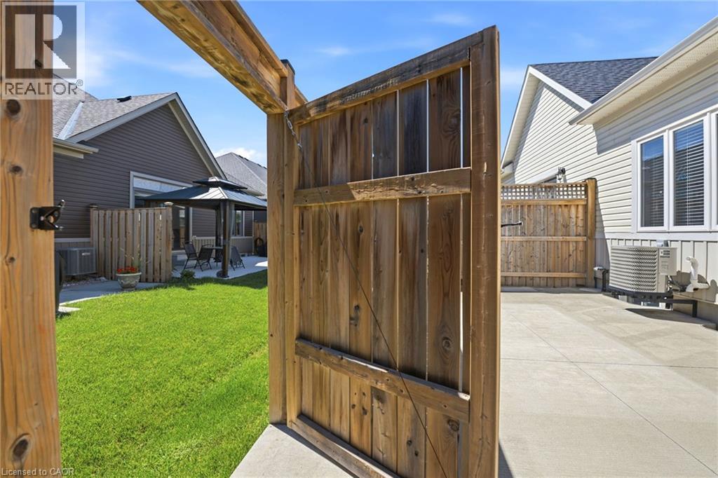 14 Dorchester Boulevard S, St. Catharines, Ontario  L2M 0B8 - Photo 20 - 40808538