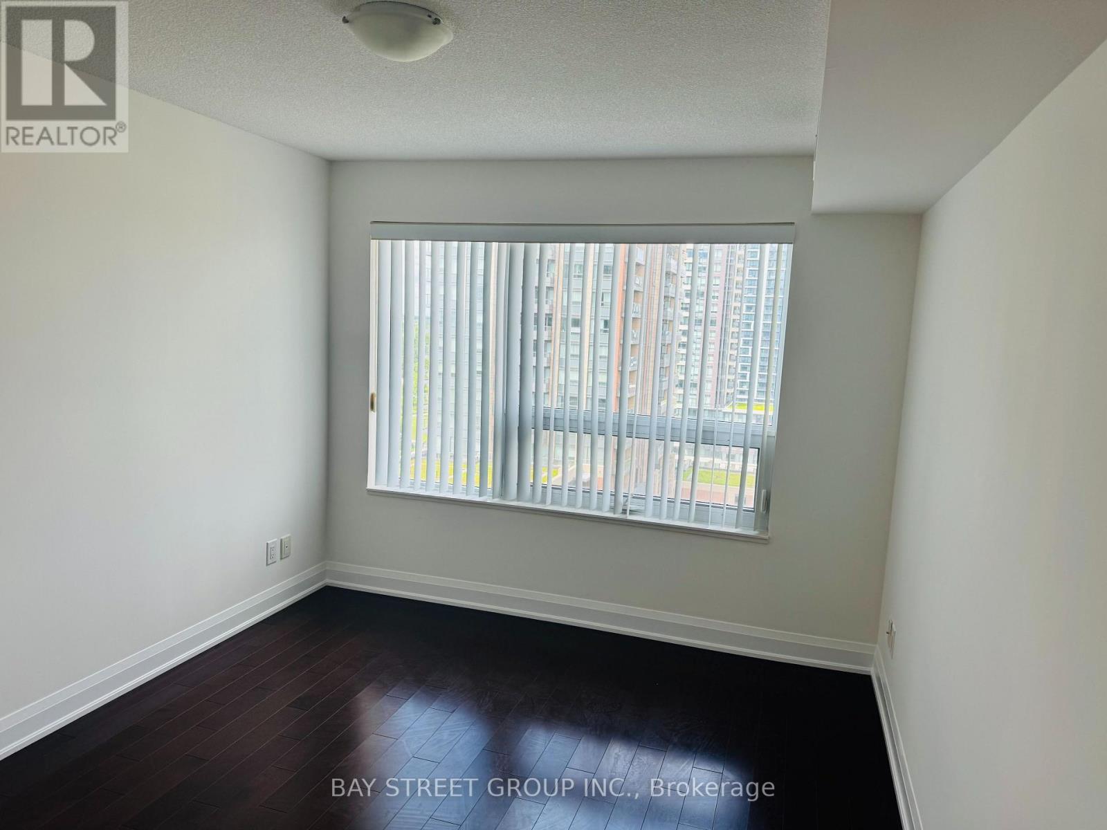 1707 - 1 Uptown Drive, Markham, Ontario L3R 5C1 - Photo 8 - N13424228