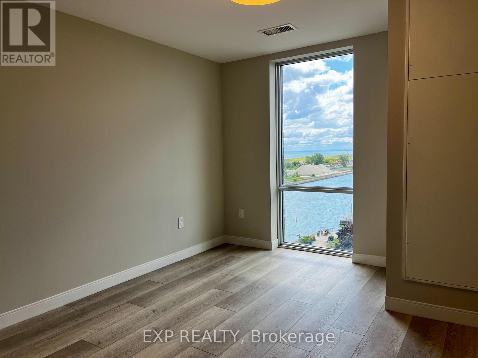 801 - 118 West Street, Port Colborne, Ontario  L3K 4C9 - Photo 14 - X13448644