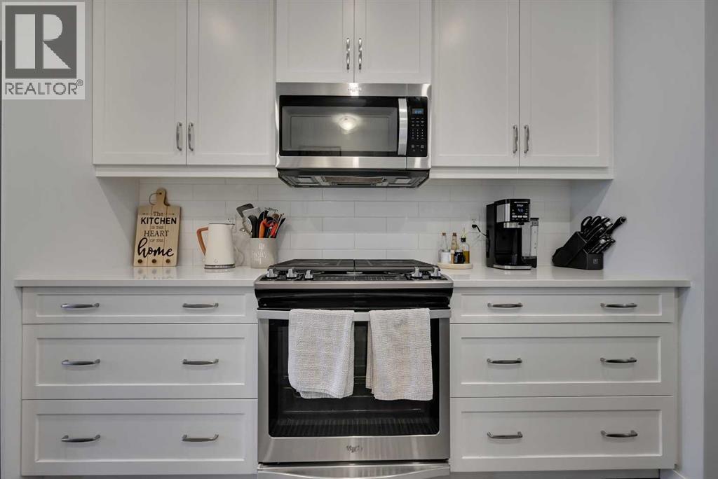 221 Ellen Way, Crossfield, Alberta  T0M 0S0 - Photo 5 - A2290979