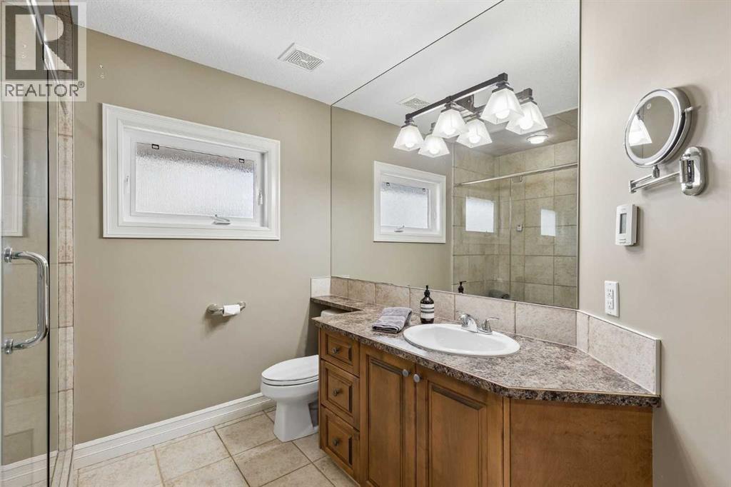 2404 29 Avenue SW, Calgary, Alberta  T2T 1N9 - Photo 17 - A2317400