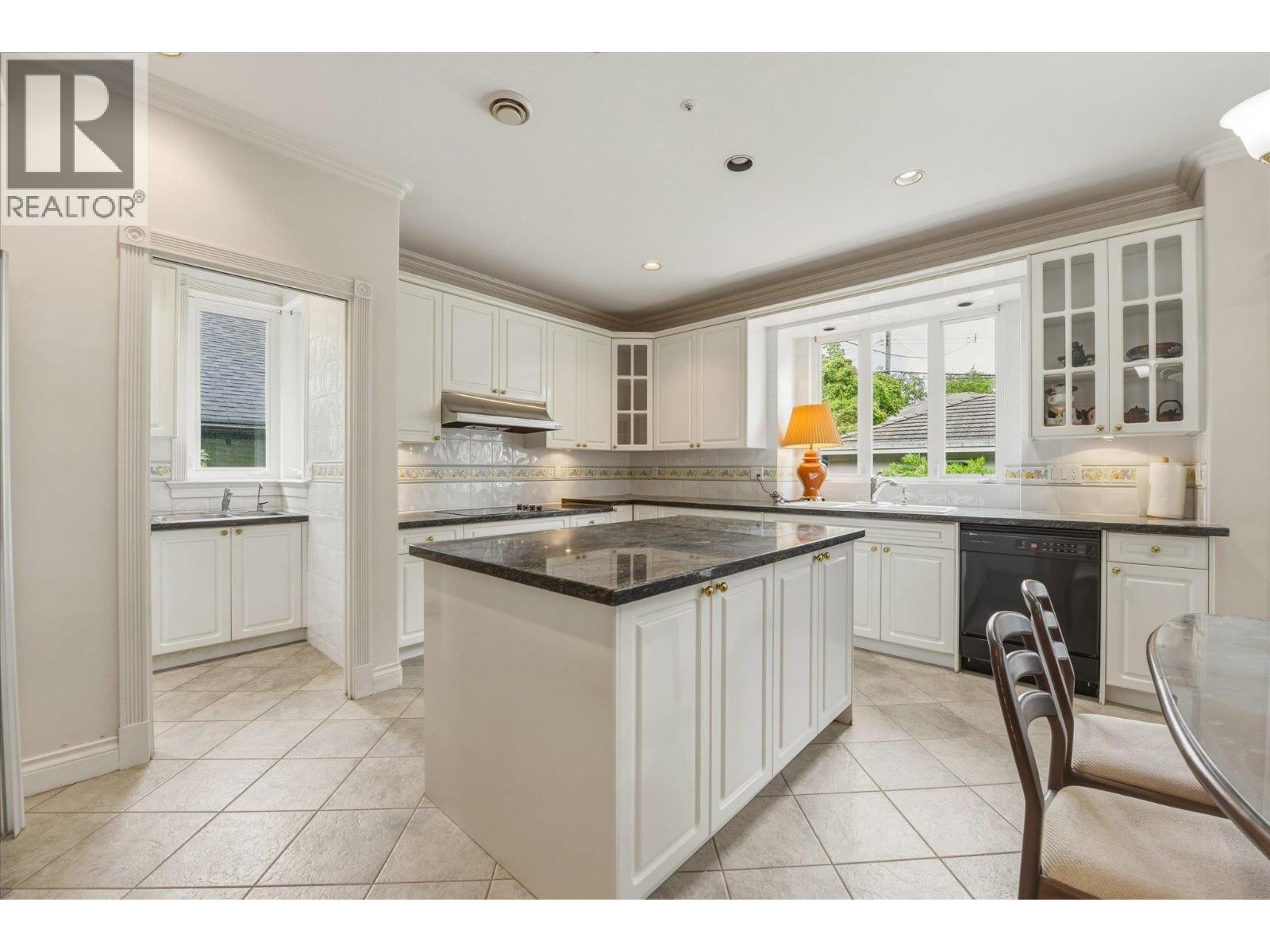 6582 Maple Street, Vancouver, British Columbia  V6P 5P2 - Photo 24 - R3136267