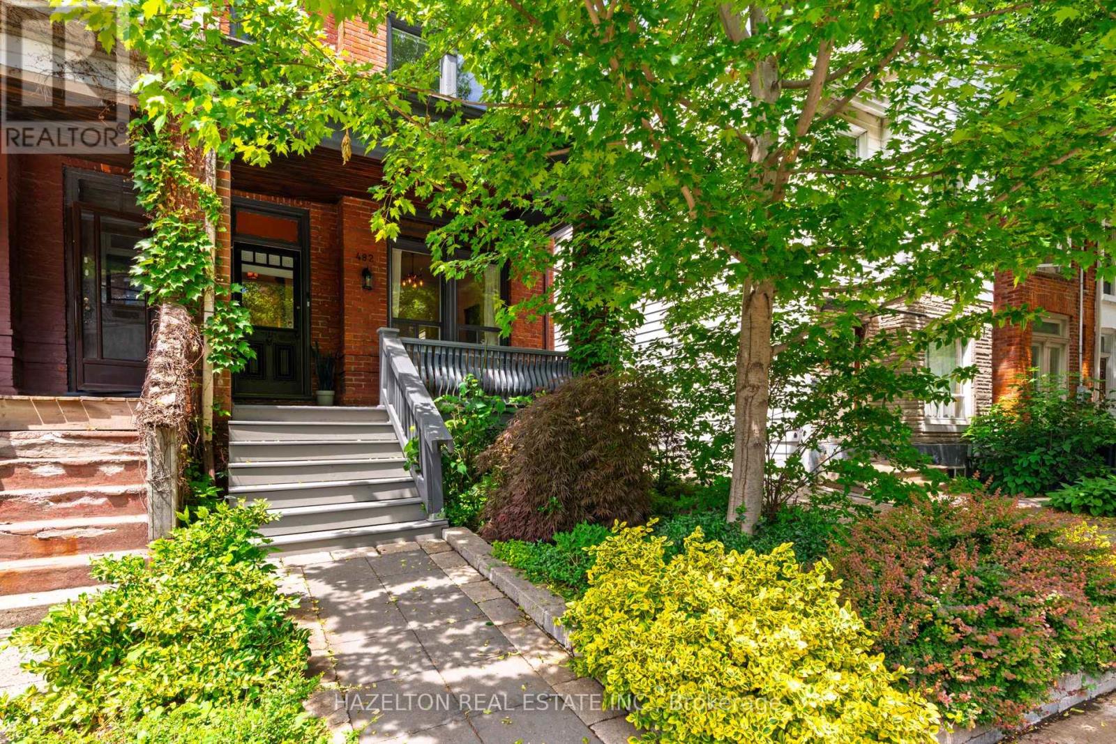 482 INDIAN GROVE, Toronto, Ontario