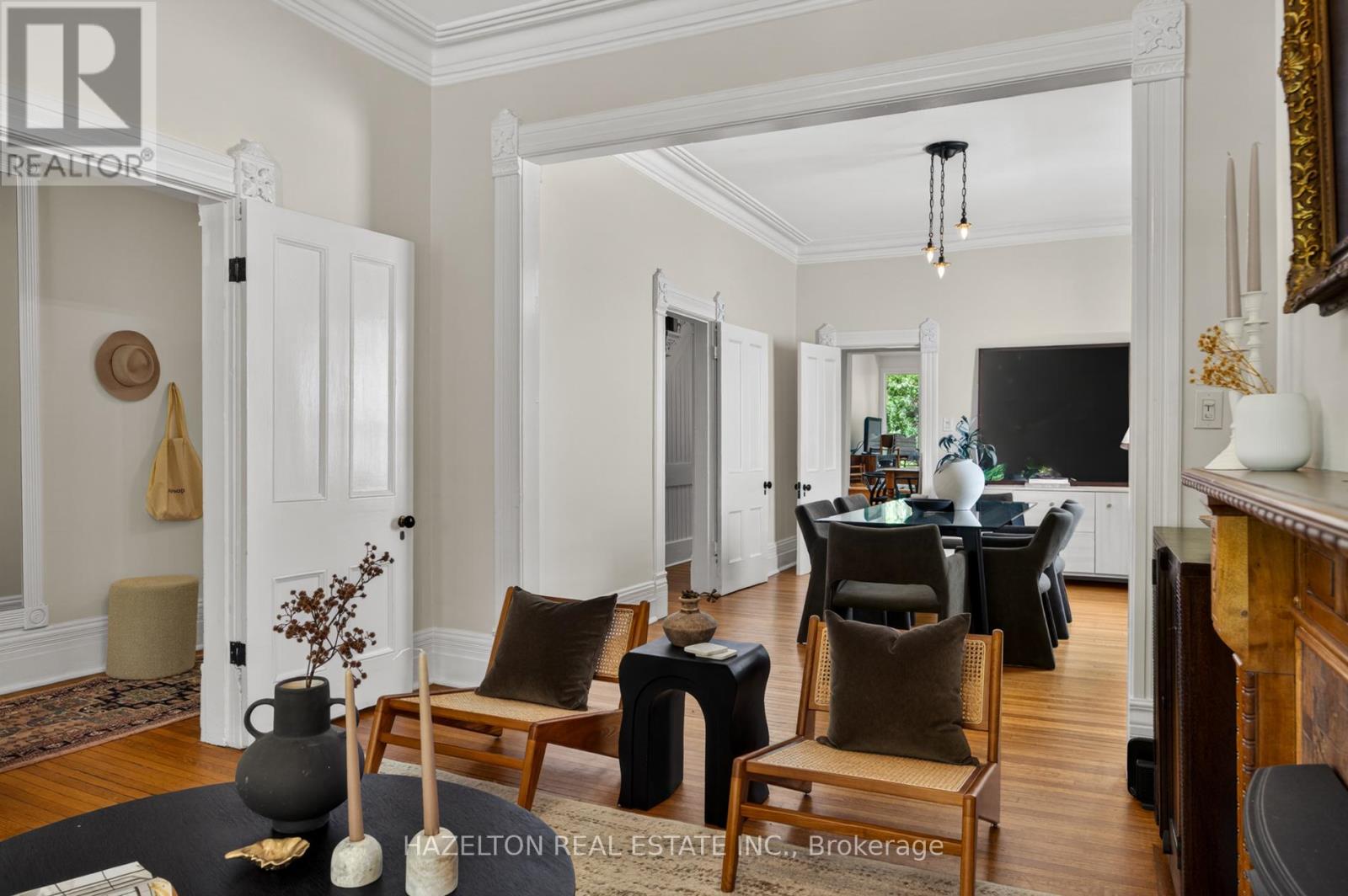 482 Indian Grove, Toronto, Ontario  M6P 2H9 - Photo 10 - W13448624