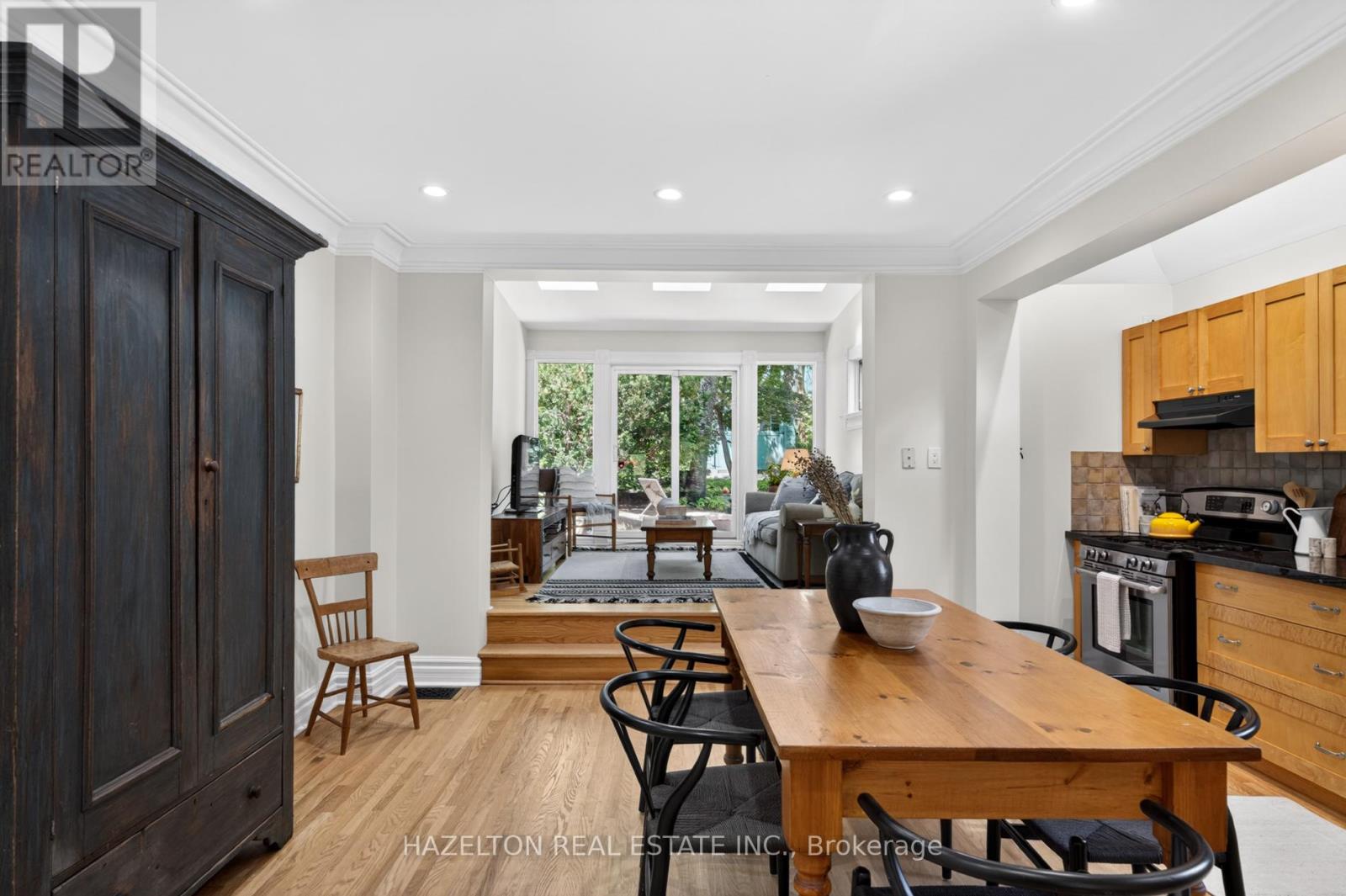 482 Indian Grove, Toronto, Ontario  M6P 2H9 - Photo 21 - W13448624