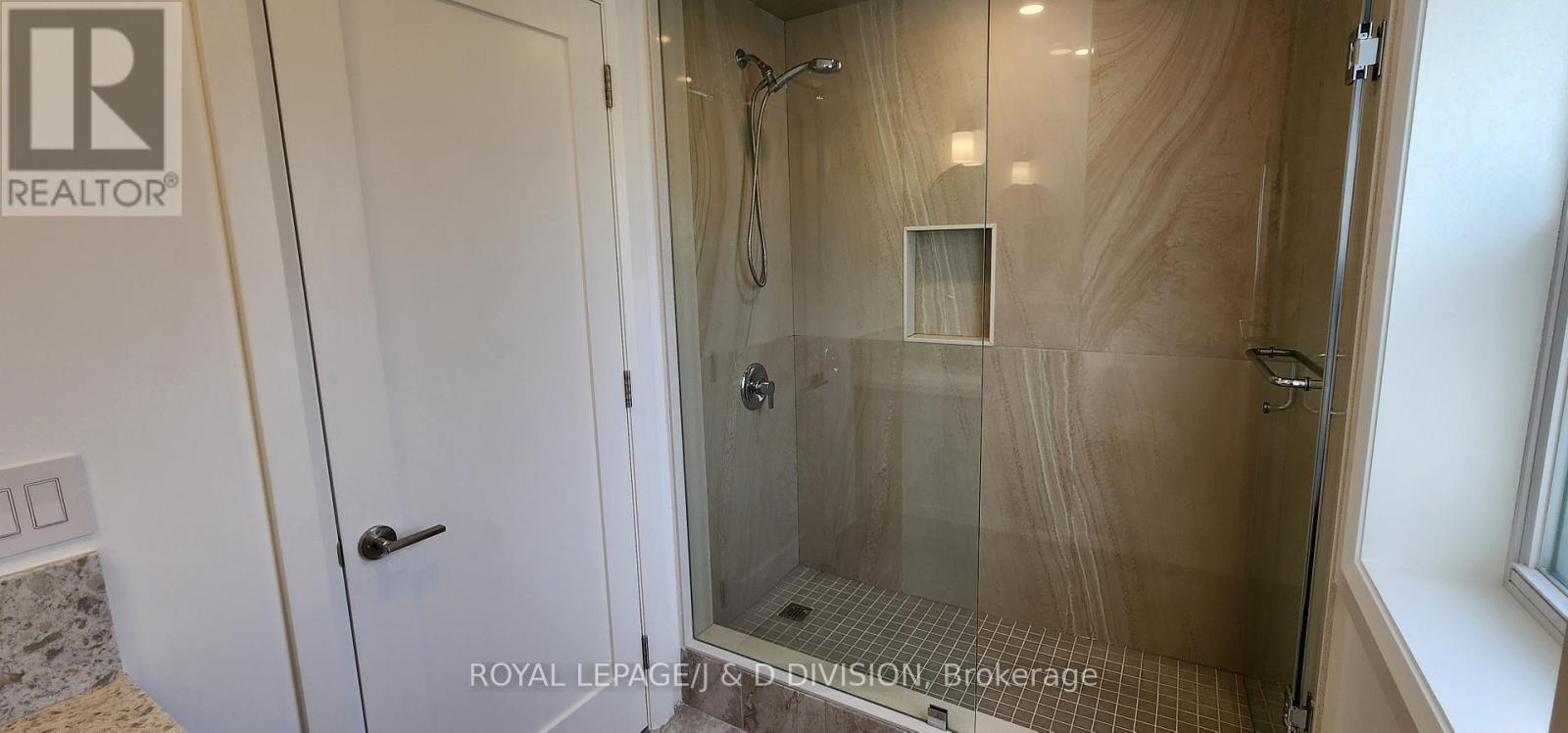 202 - 2579 Yonge Street, Toronto, Ontario  M4P 2J1 - Photo 17 - C13445588