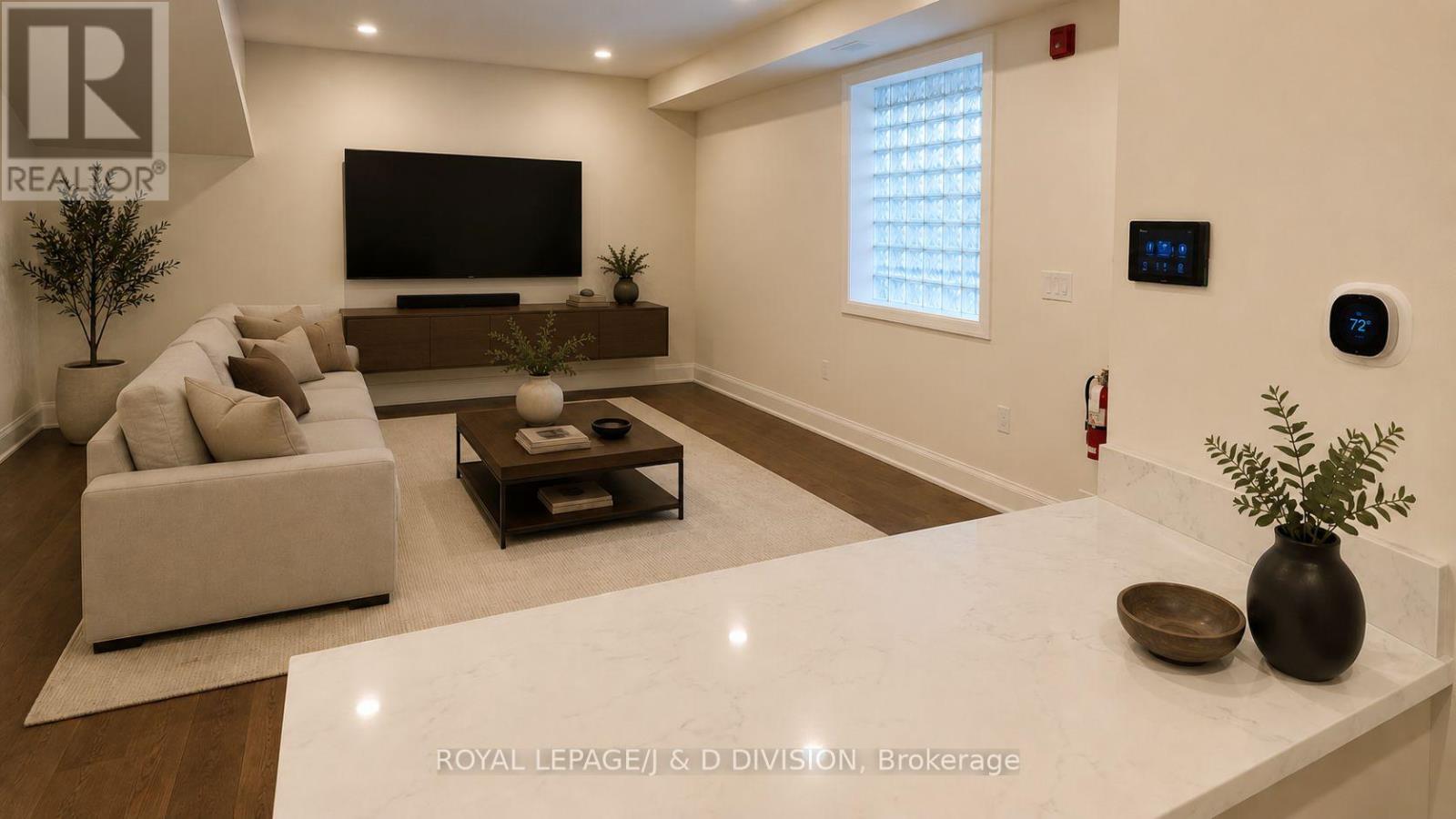 202 - 2579 Yonge Street, Toronto, Ontario  M4P 2J1 - Photo 8 - C13445588
