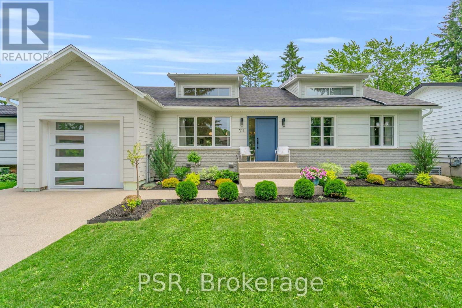 21 BLAKE STREET, Meaford, Ontario