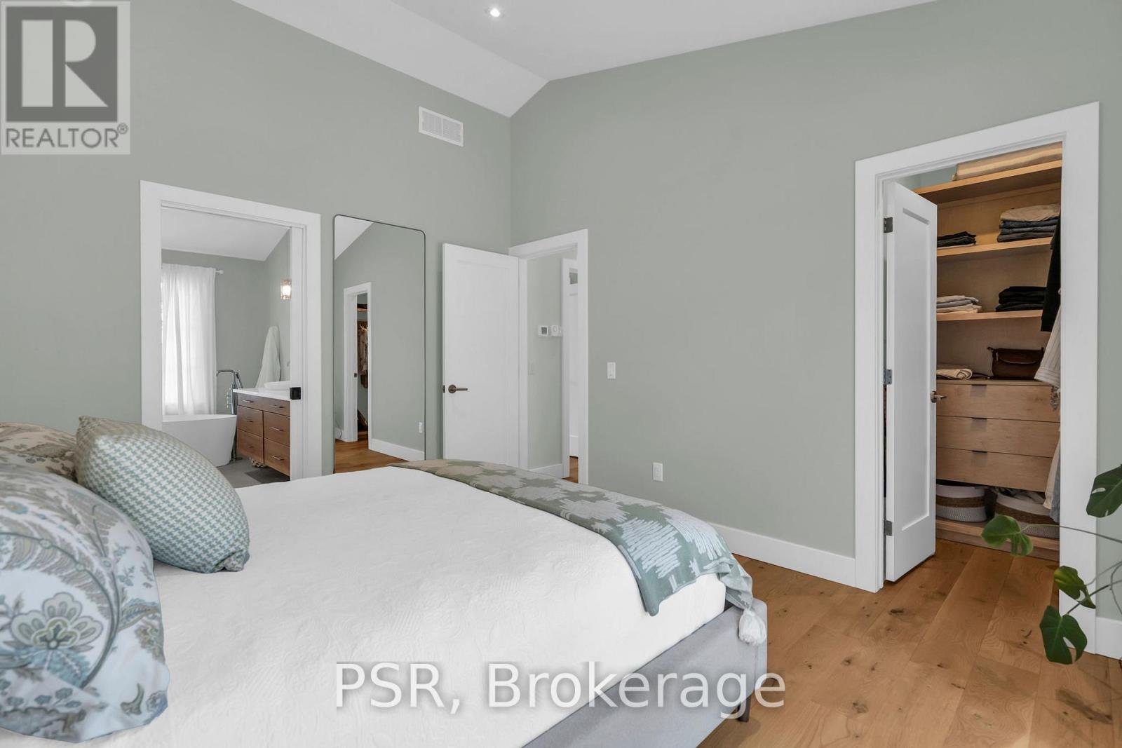 21 Blake Street, Meaford, Ontario  N4L 1E9 - Photo 28 - X13448636