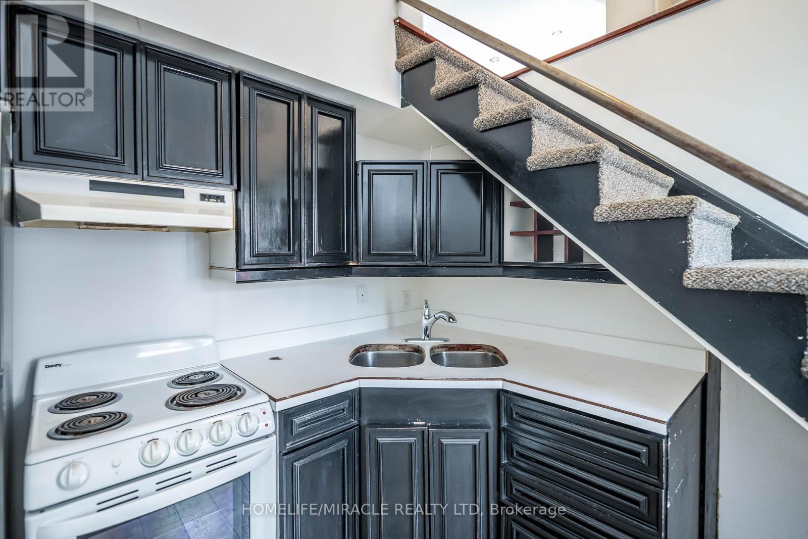 4975 Mcrae Street, Niagara Falls, Ontario  L2E 1P2 - Photo 27 - X13448642