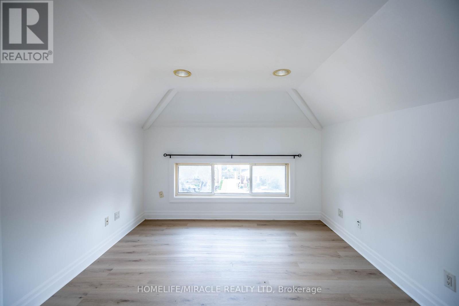 4975 Mcrae Street, Niagara Falls, Ontario  L2E 1P2 - Photo 30 - X13448642