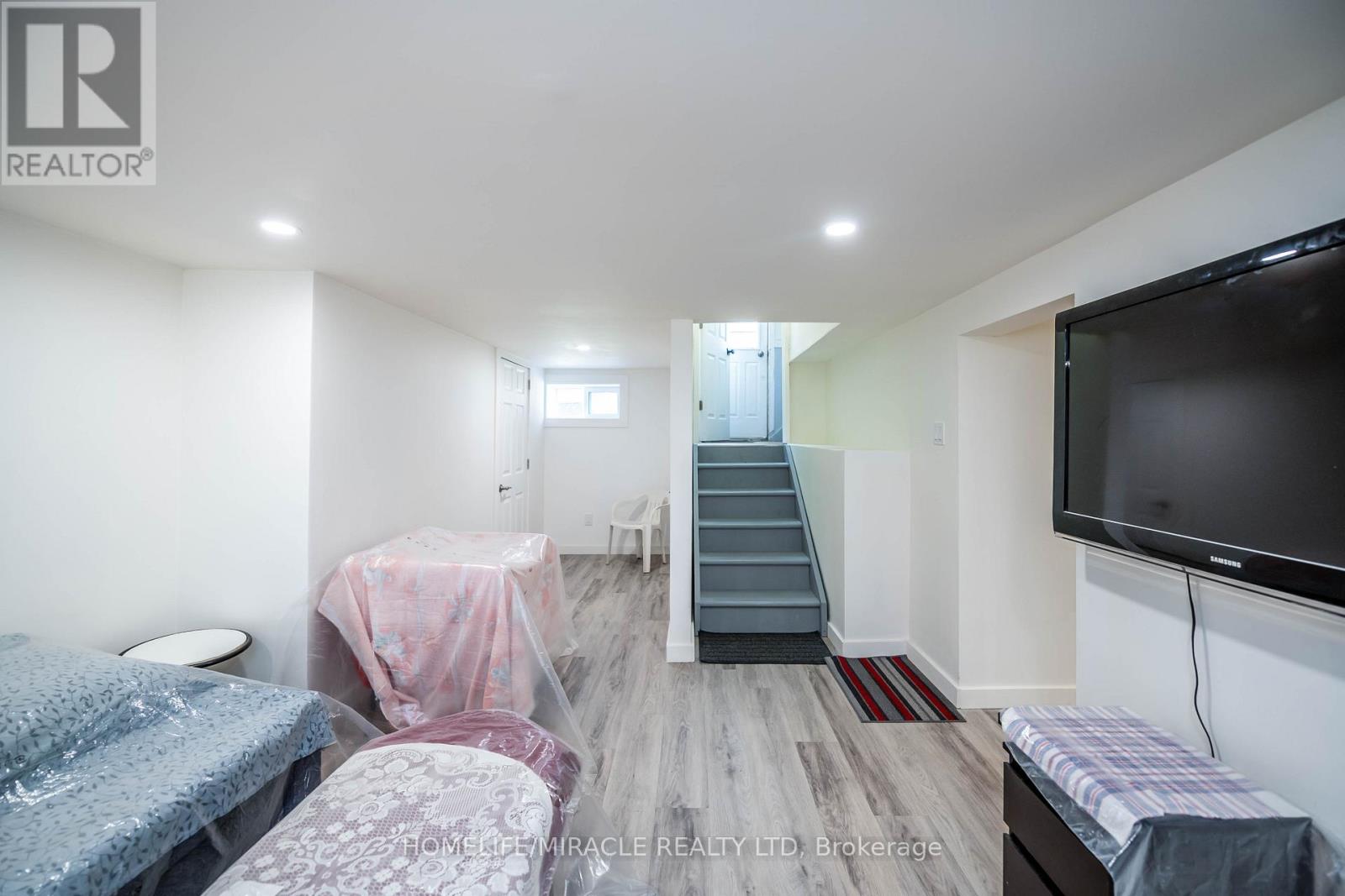 4975 Mcrae Street, Niagara Falls, Ontario  L2E 1P2 - Photo 38 - X13448642