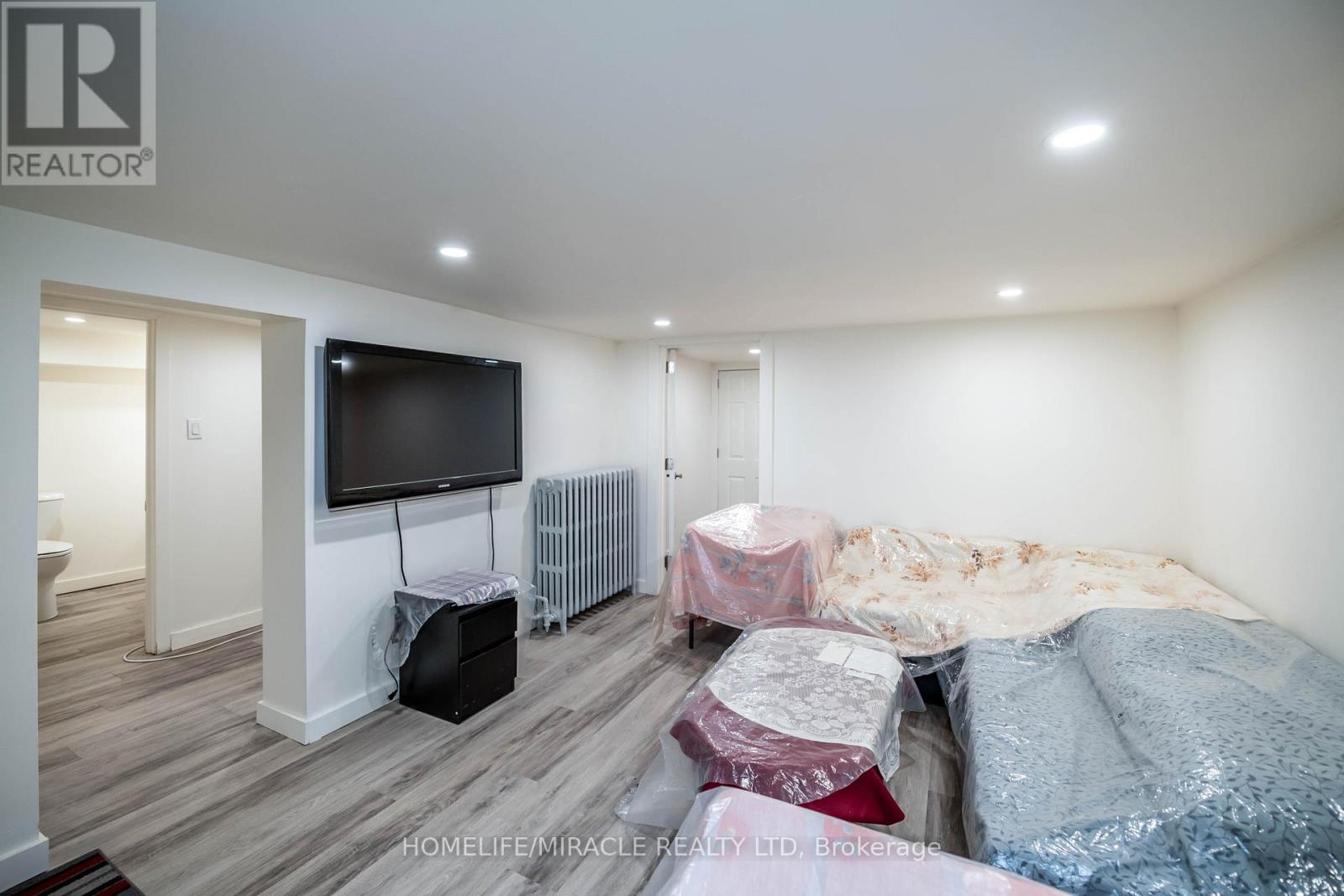 4975 Mcrae Street, Niagara Falls, Ontario  L2E 1P2 - Photo 39 - X13448642